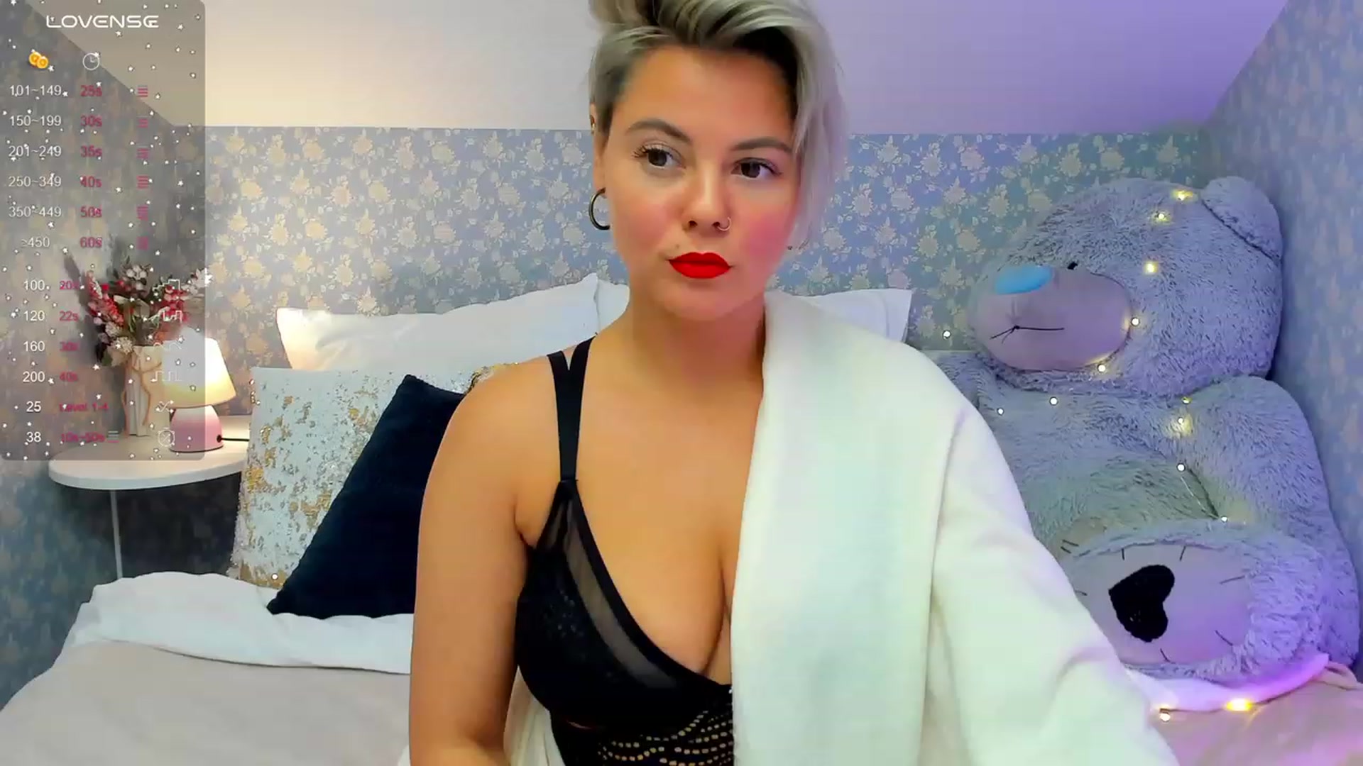 Gallery image thumbnail from AliCooper_'s myfreecams stream on, 01/13/2024, 14:27 image 6 of 20