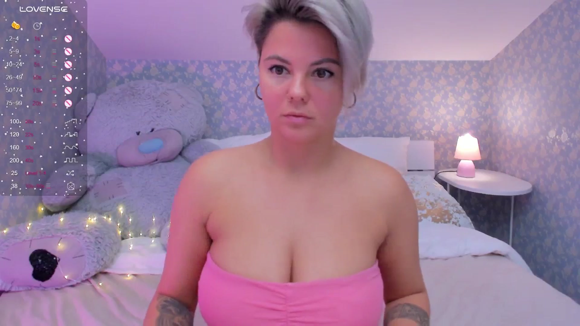 Gallery image thumbnail from AliCooper_'s myfreecams stream on, 01/31/2024, 08:59 image 9 of 20