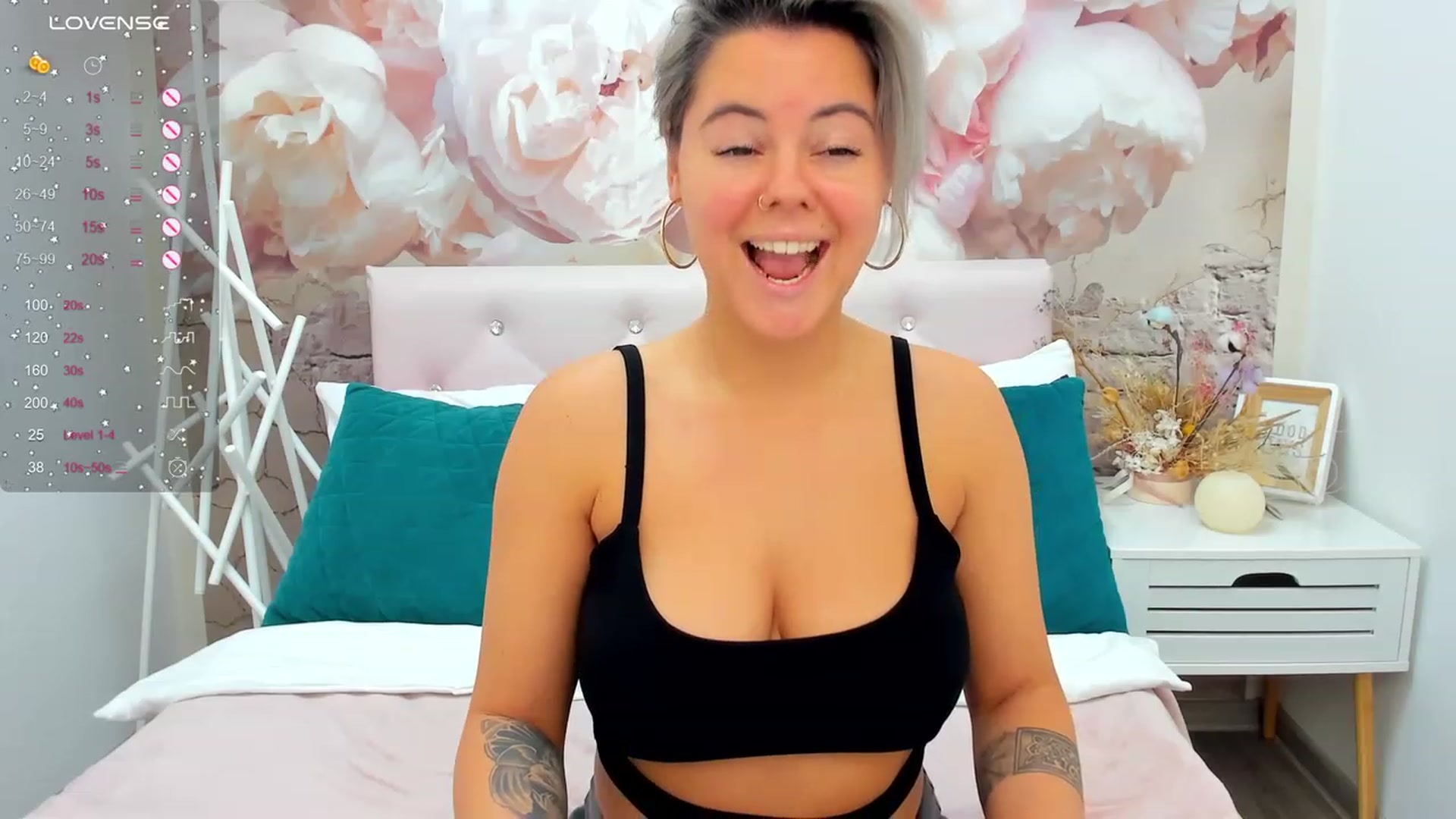 Gallery image thumbnail from AliCooper_'s myfreecams stream on, 02/02/2024, 12:12 image 8 of 20