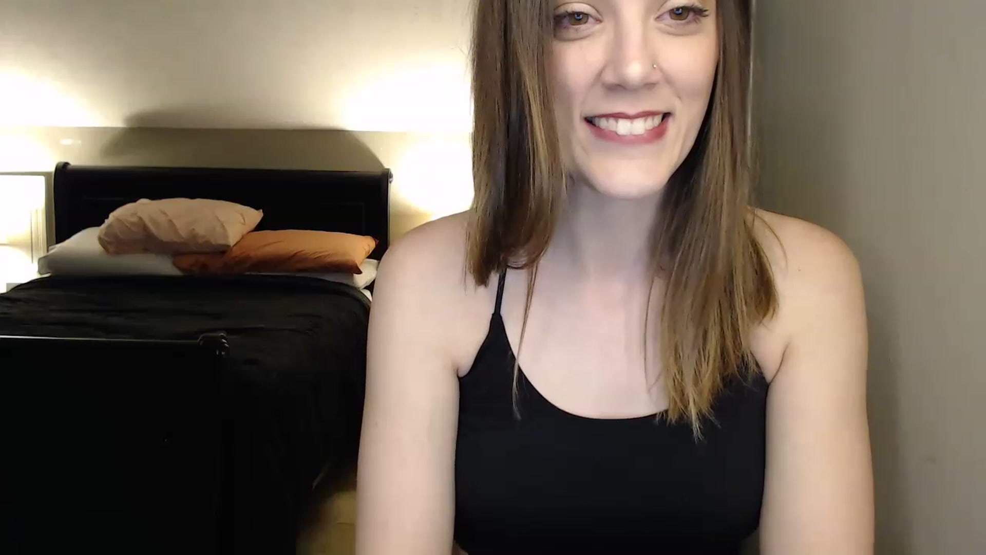 Gallery image thumbnail from Ali_Foxx's myfreecams stream on, 03/28/2023, 02:33 image 13 of 20