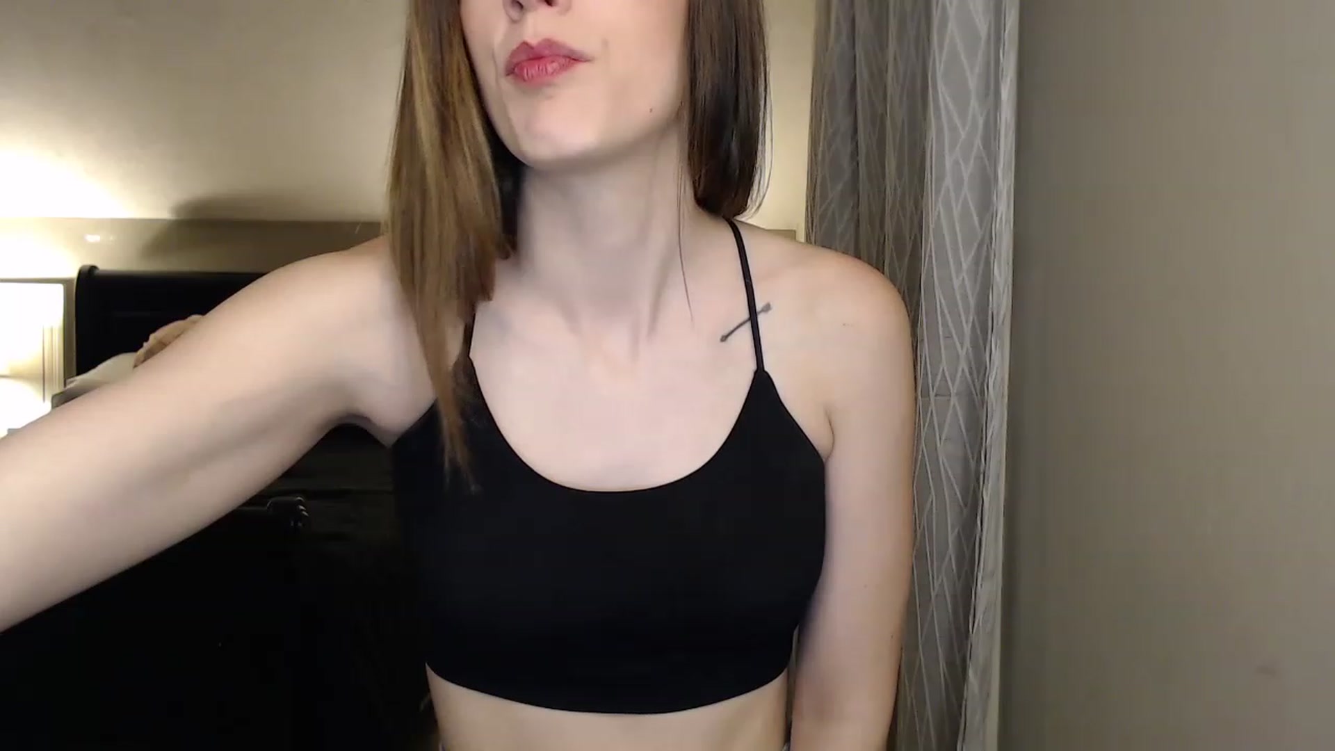 Gallery image thumbnail from Ali_Foxx's myfreecams stream on, 03/28/2023, 02:33 image 17 of 20