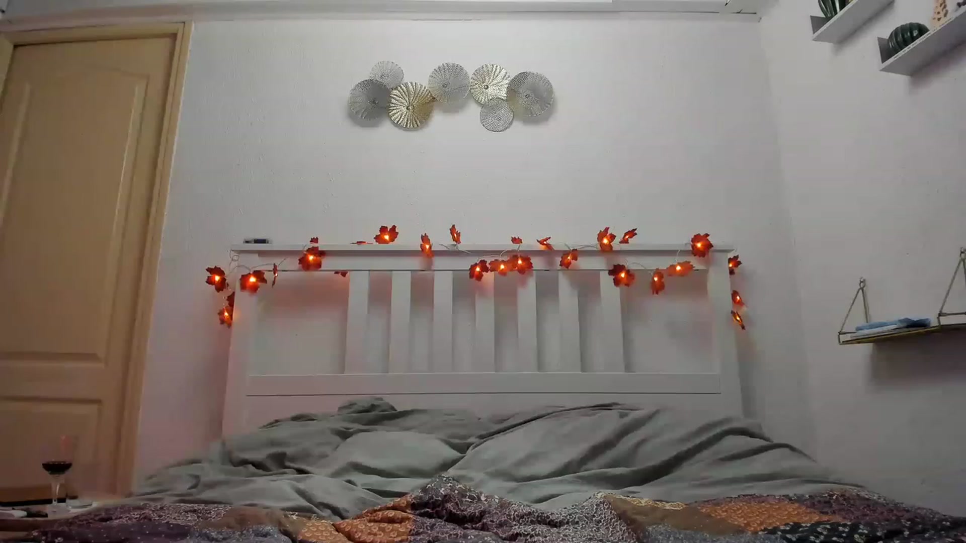 Gallery image thumbnail from Aliannaa's myfreecams stream on, 11/23/2022, 20:25 image 18 of 20