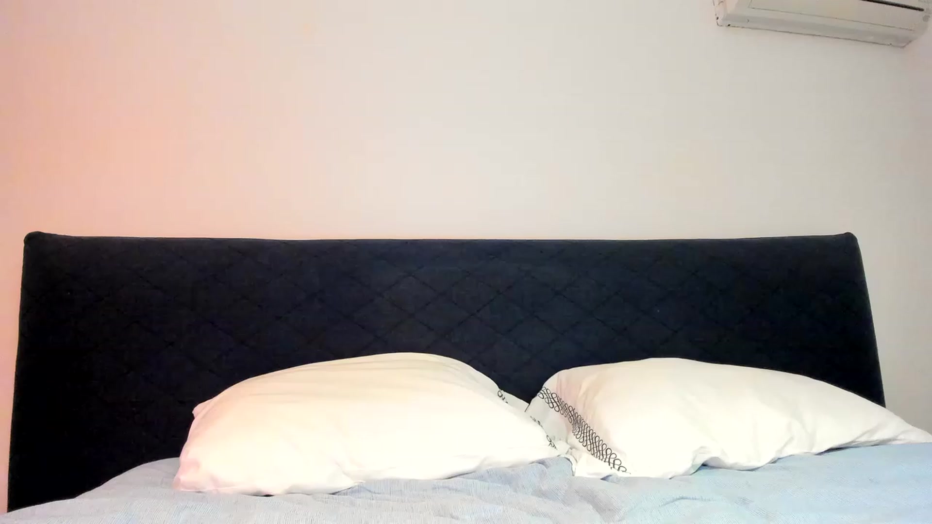 Gallery image thumbnail from Aliannaa's myfreecams stream on, 11/27/2022, 14:21 image 17 of 20