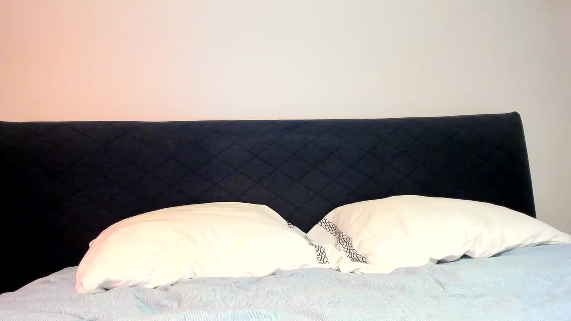 Gallery image thumbnail from Aliannaa's myfreecams stream on, 11/27/2022, 15:42 image 14 of 20