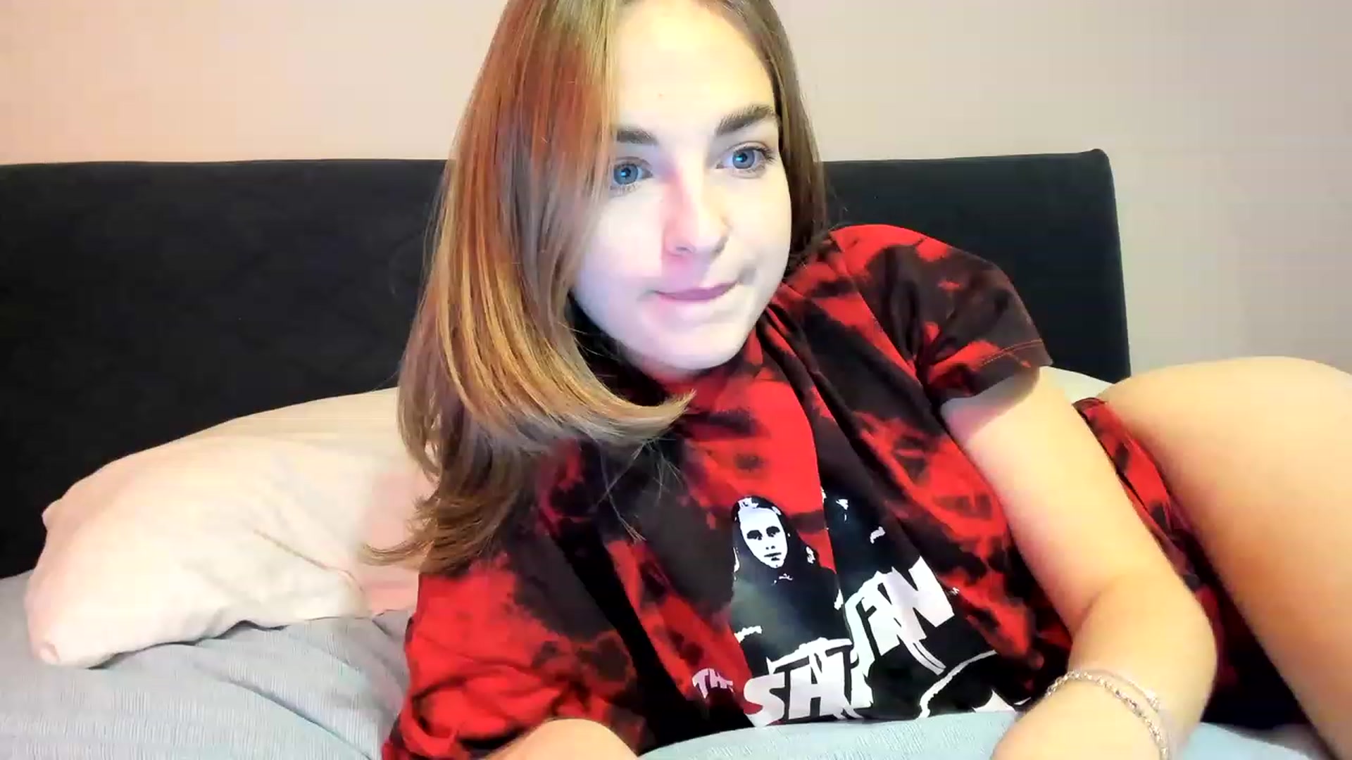 Gallery image thumbnail from Aliannaa's myfreecams stream on, 11/27/2022, 16:47 image 4 of 20