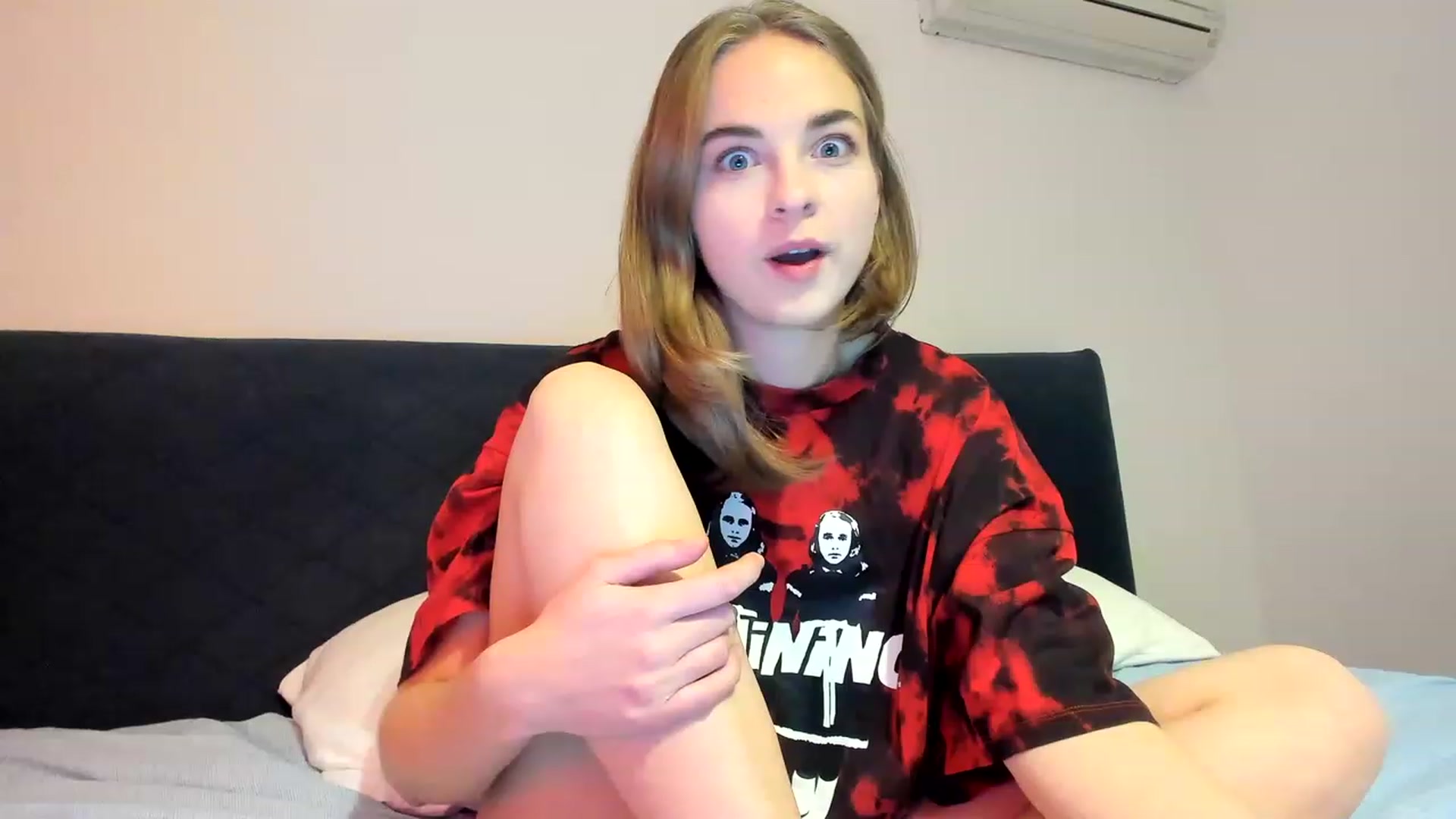 Gallery image thumbnail from Aliannaa's myfreecams stream on, 11/27/2022, 18:42 image 16 of 20