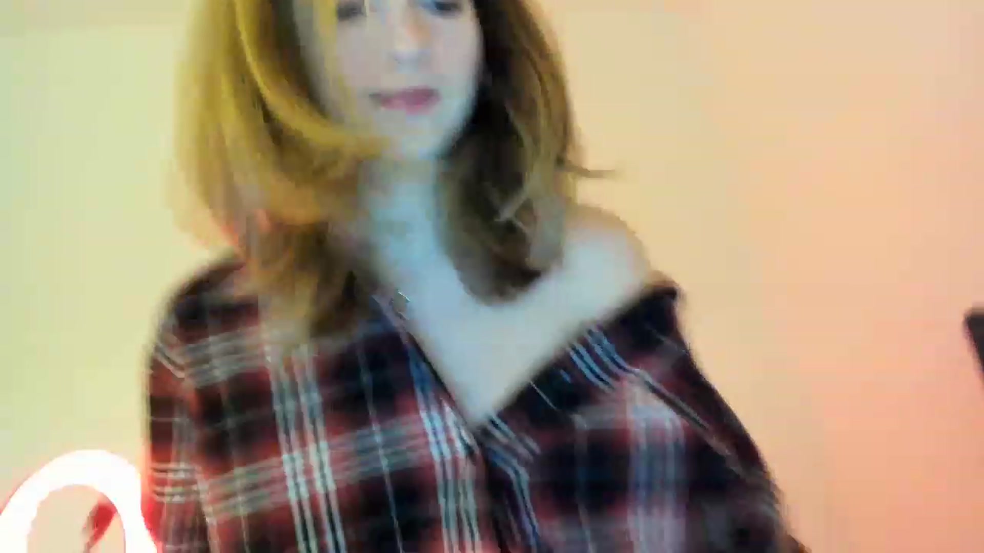 Gallery image thumbnail from Aliannaa's myfreecams stream on, 12/09/2022, 15:22 image 15 of 20