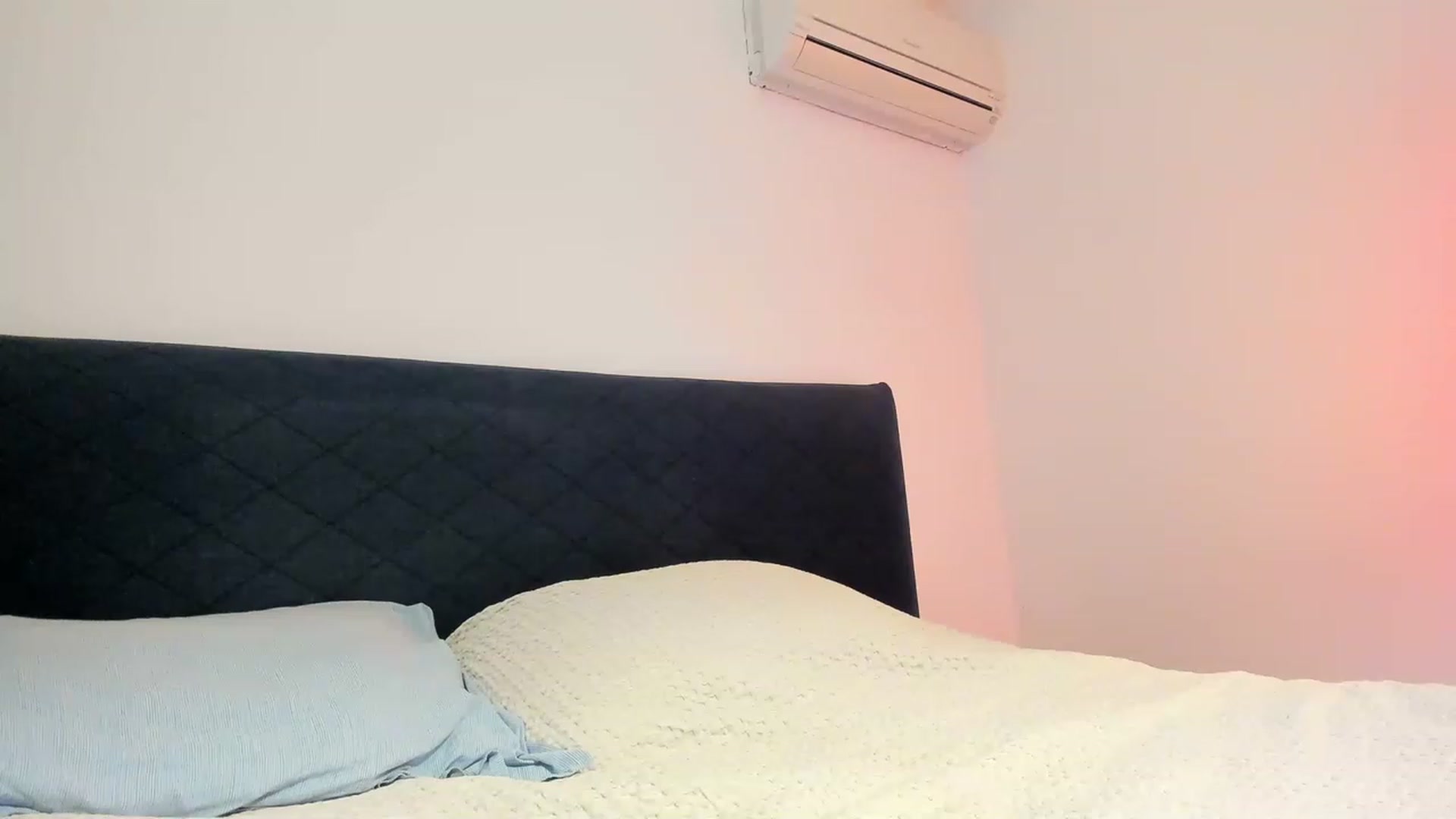Gallery image thumbnail from Aliannaa's myfreecams stream on, 12/10/2022, 16:16 image 5 of 20