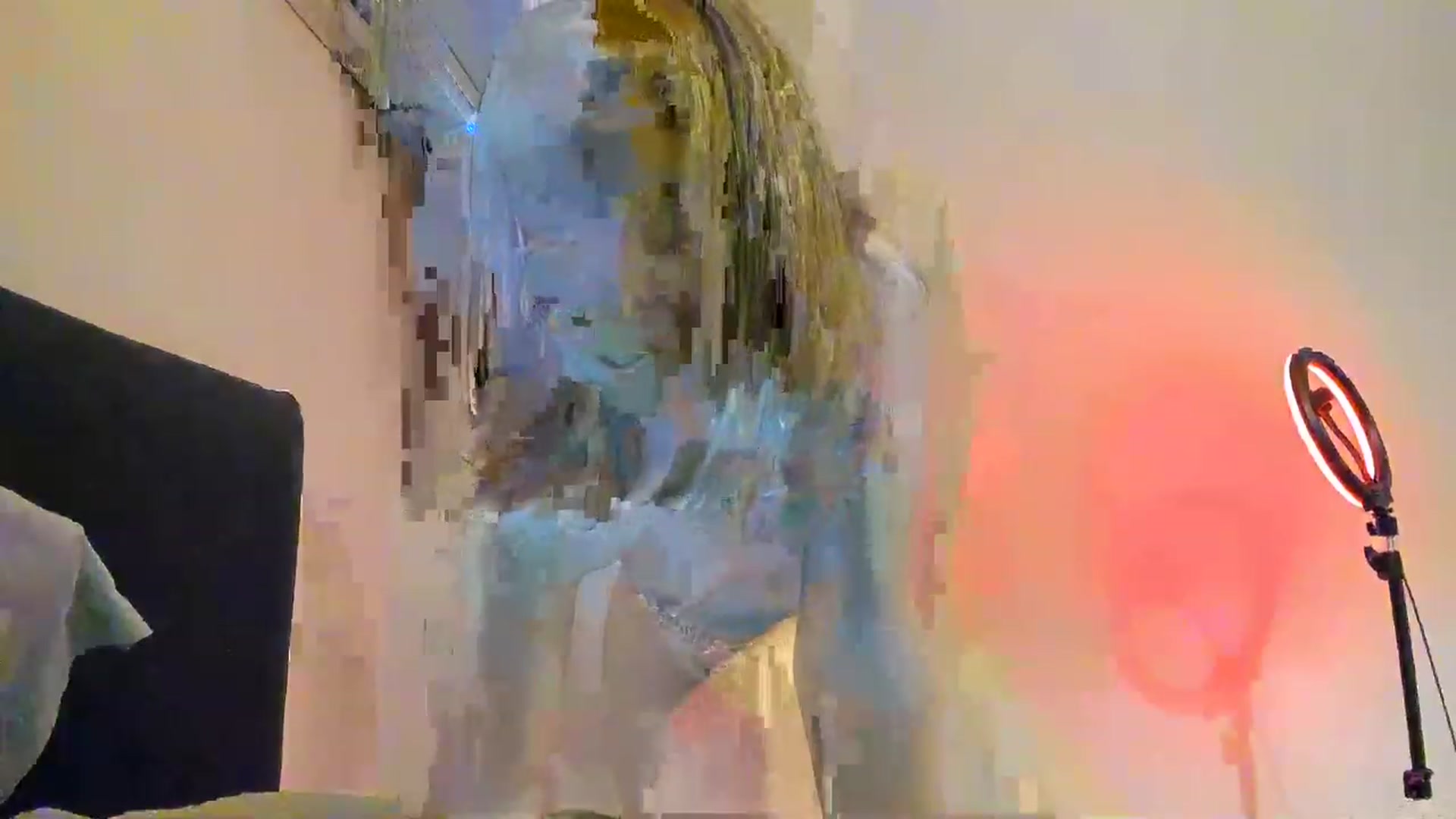 Gallery image thumbnail from Aliannaa's myfreecams stream on, 12/10/2022, 17:28 image 10 of 20