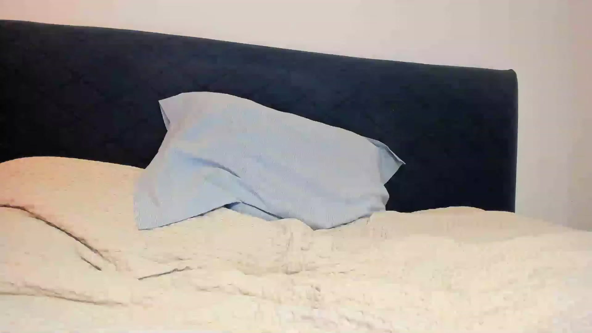 Gallery image thumbnail from Aliannaa's myfreecams stream on, 12/11/2022, 19:29 image 17 of 20