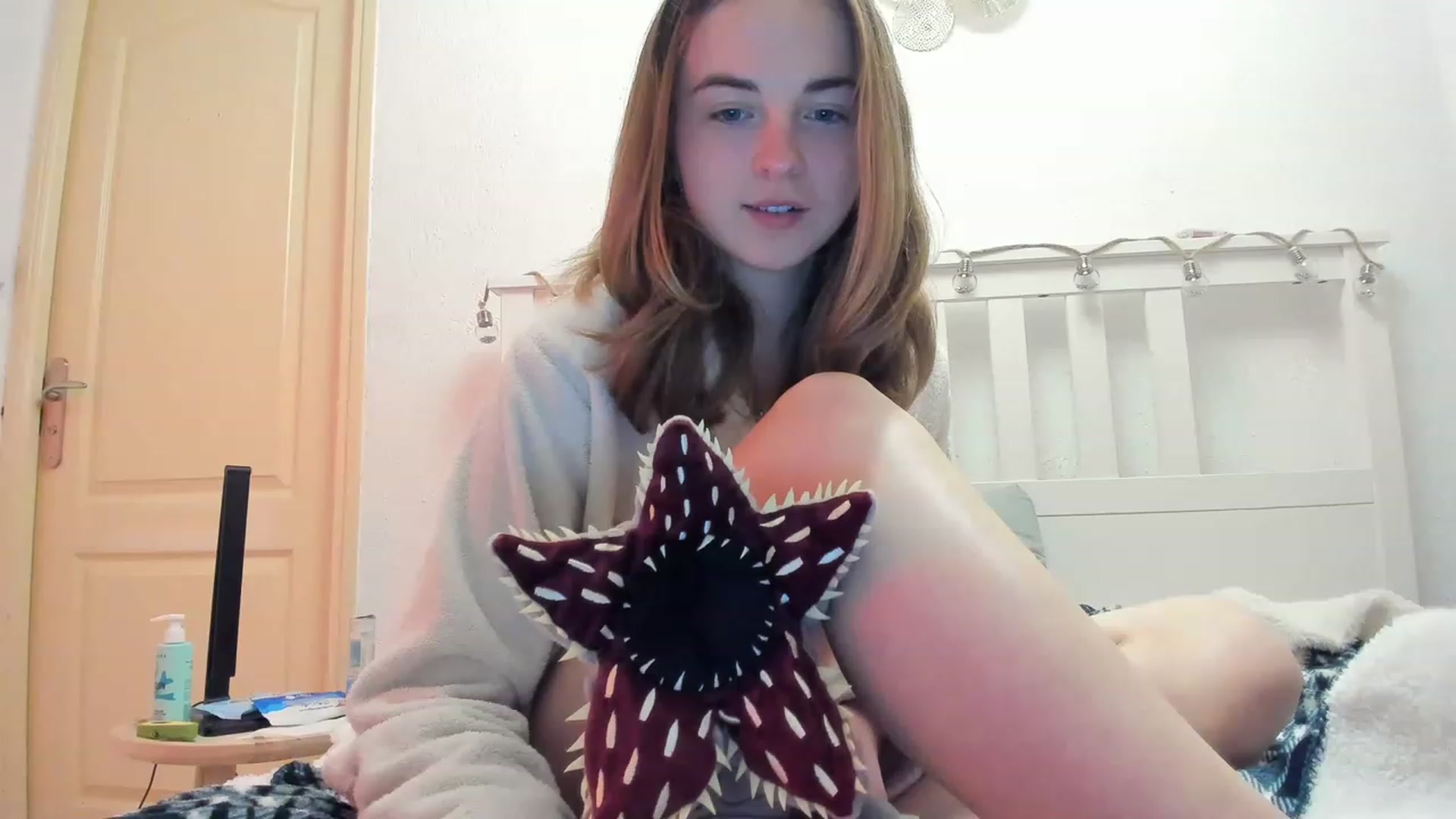 Gallery image thumbnail from Aliannaa's myfreecams stream on, 01/06/2023, 21:22 image 11 of 20