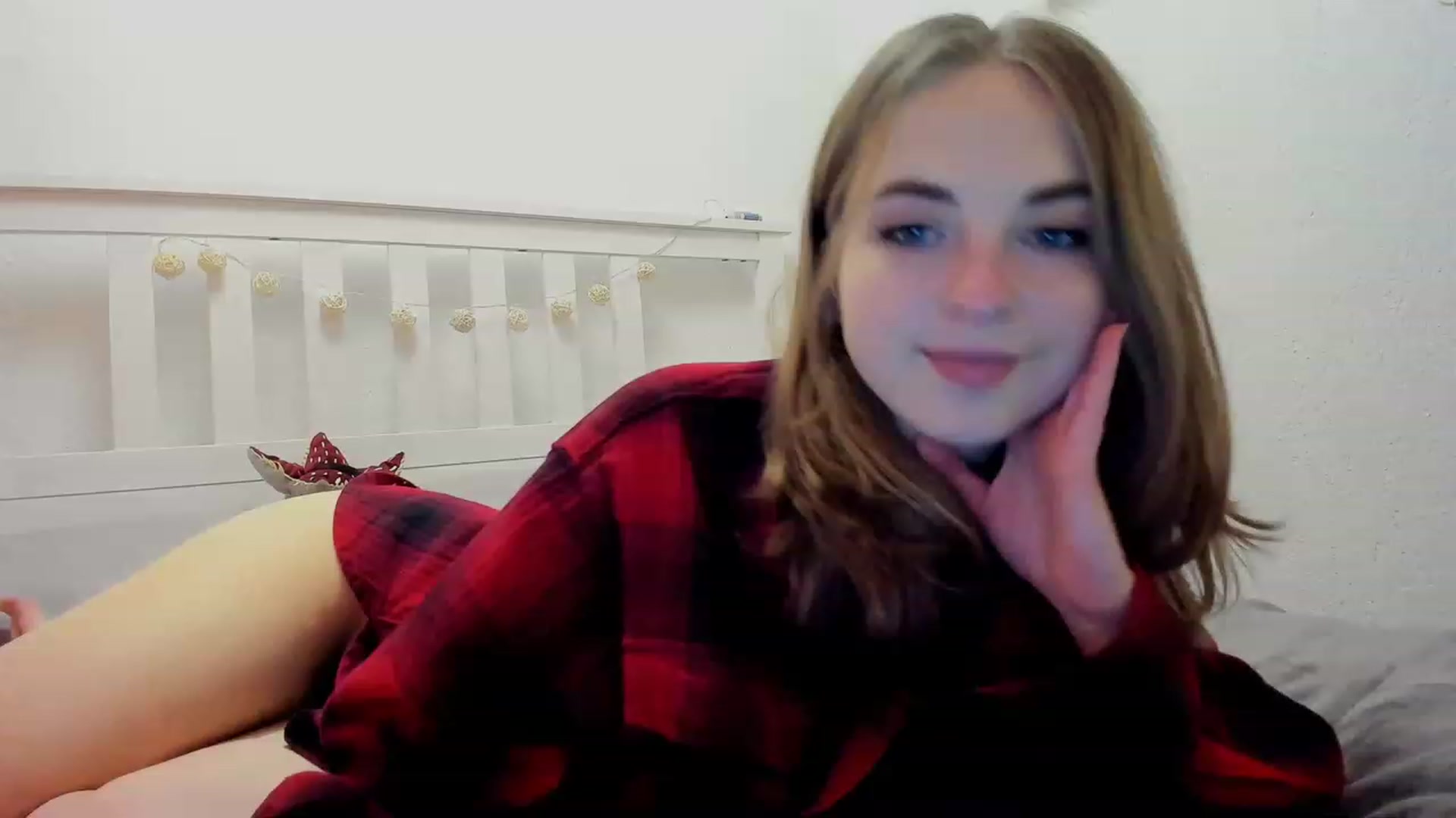 Gallery image thumbnail from Aliannaa's myfreecams stream on, 01/22/2023, 19:36 image 11 of 20
