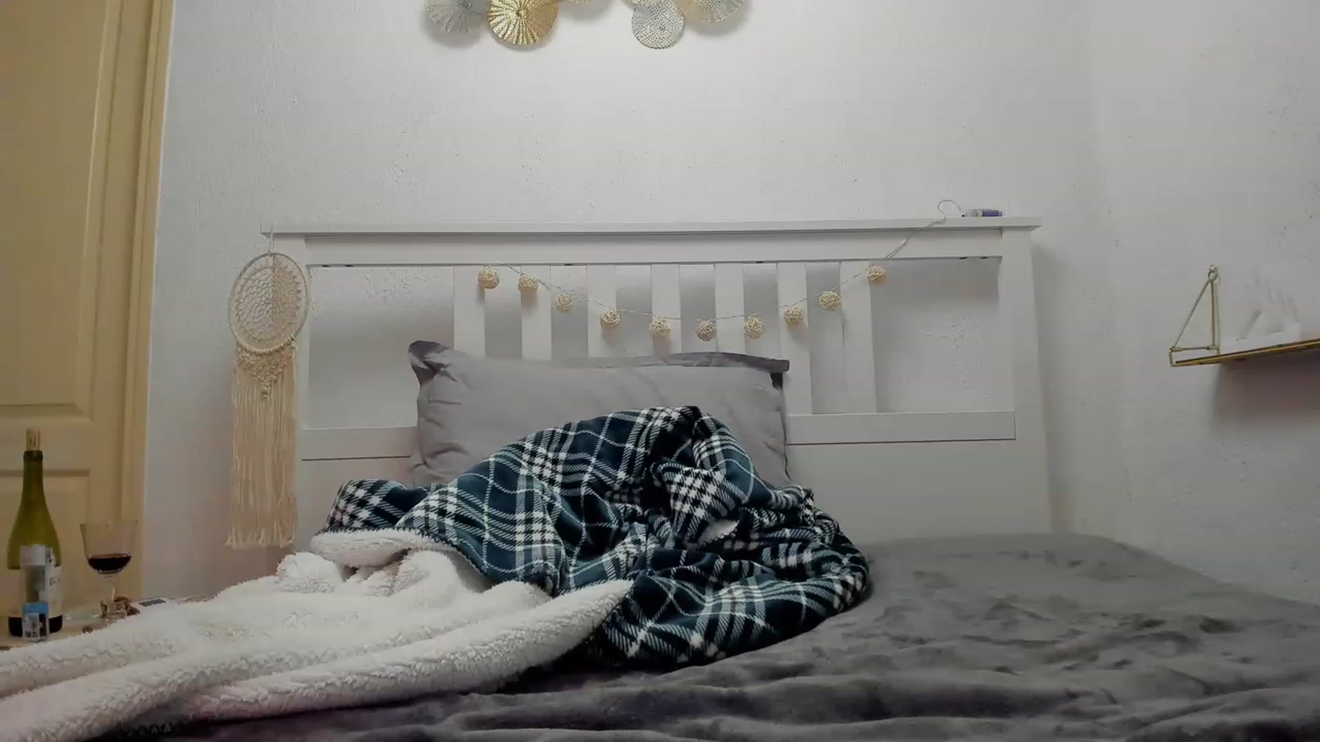 Gallery image thumbnail from Aliannaa's myfreecams stream on, 01/27/2023, 19:44 image 1 of 20