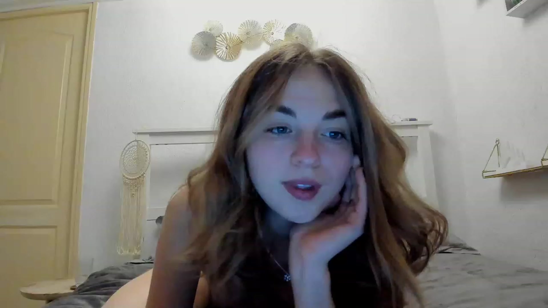 Gallery image thumbnail from Aliannaa's myfreecams stream on, 01/29/2023, 17:47 image 18 of 20