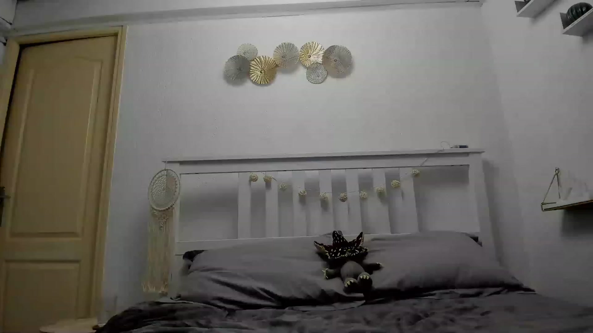 Gallery image thumbnail from Aliannaa's myfreecams stream on, 01/29/2023, 17:47 image 8 of 20