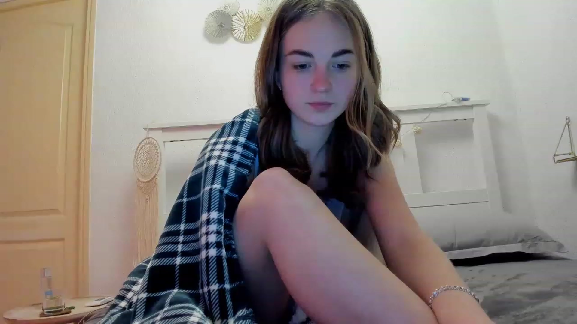 Gallery image thumbnail from Aliannaa's myfreecams stream on, 02/02/2023, 19:31 image 14 of 20
