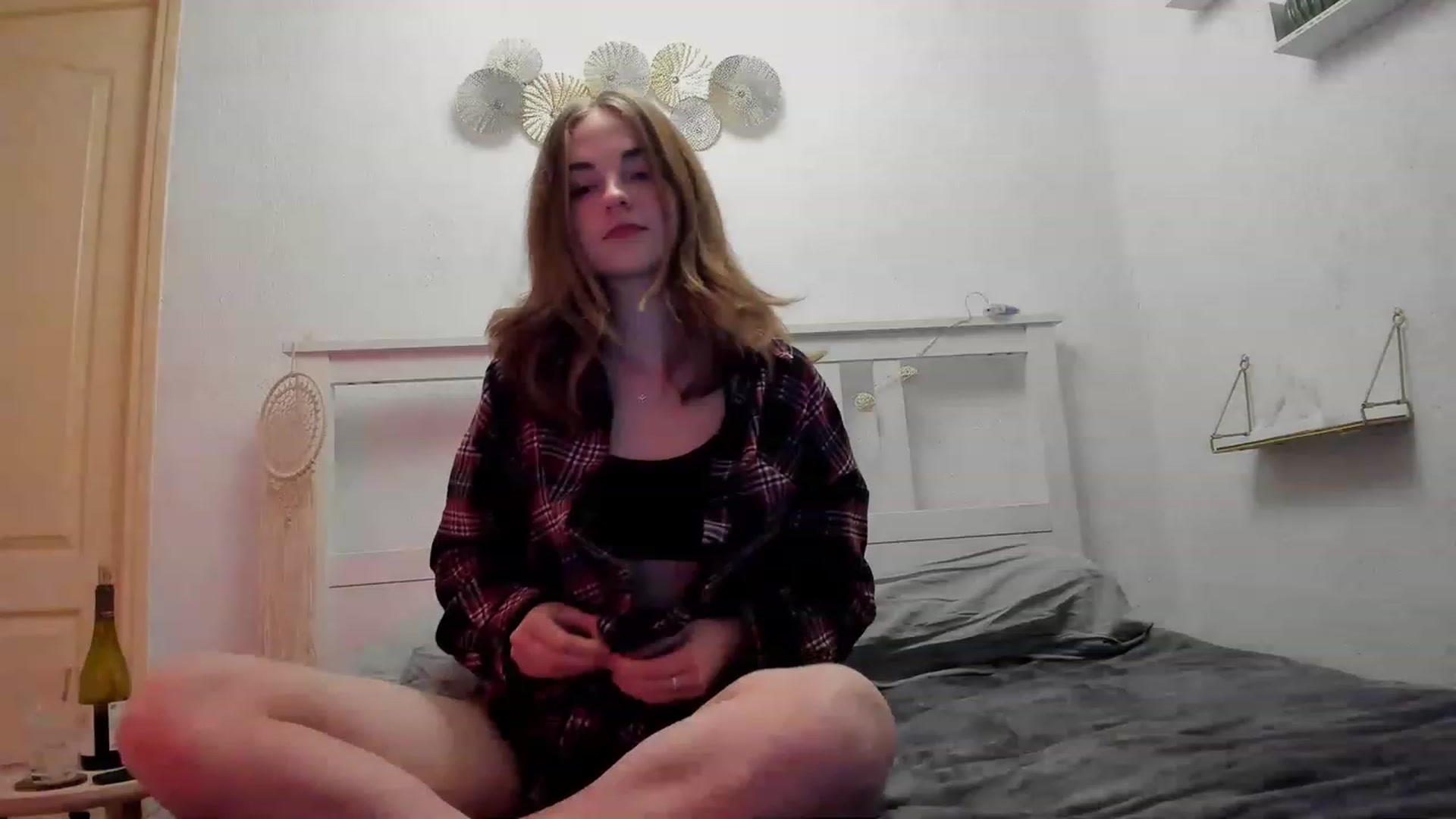Gallery image thumbnail from Aliannaa's myfreecams stream on, 02/03/2023, 19:04 image 8 of 20
