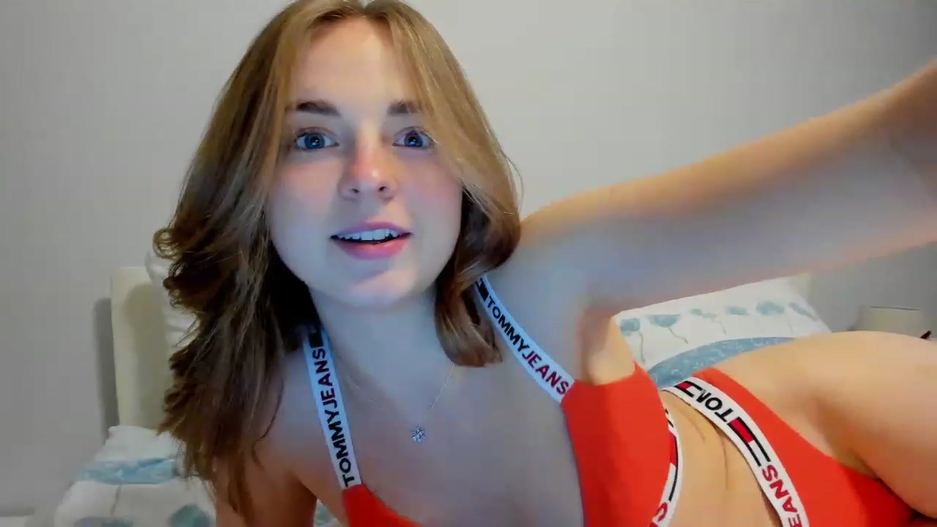 Gallery image thumbnail from Aliannaa's myfreecams stream on, 02/17/2023, 17:55 image 4 of 20
