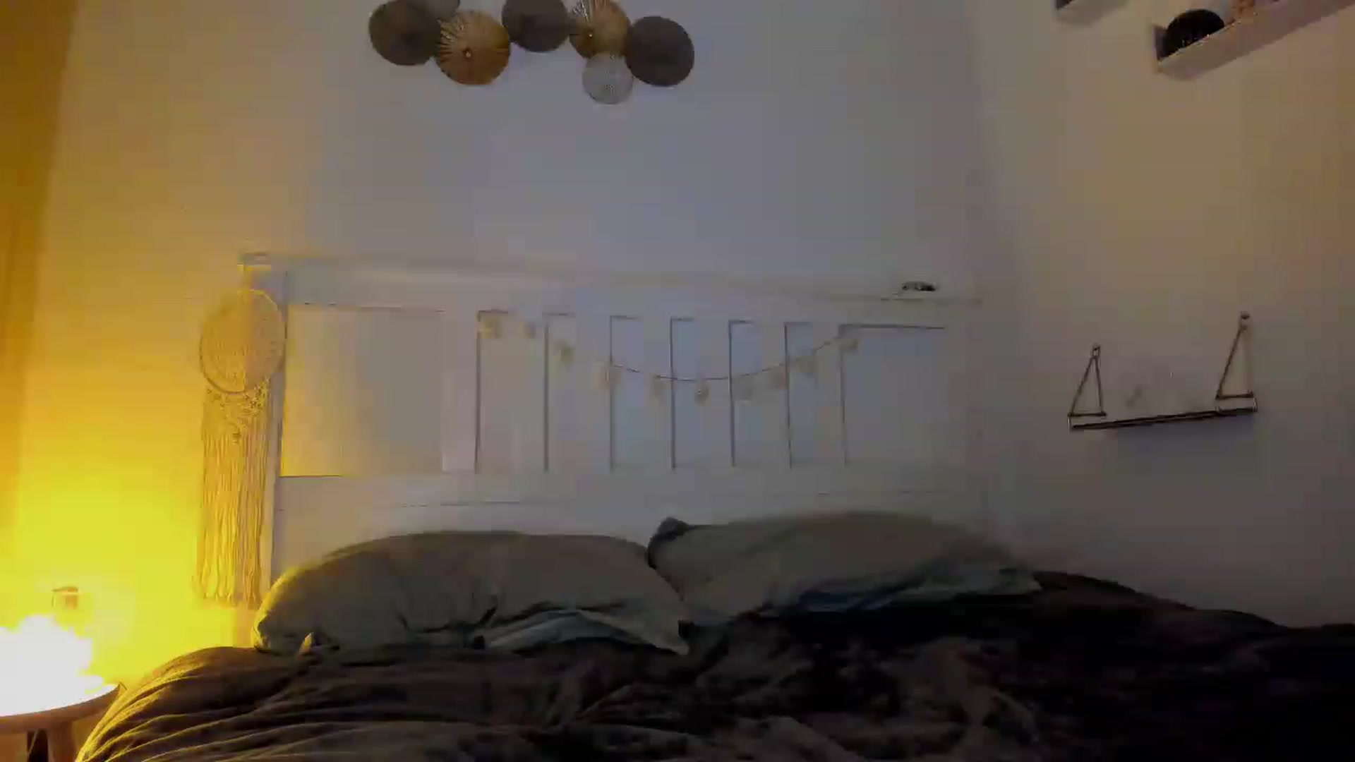 Gallery image thumbnail from Aliannaa's myfreecams stream on, 03/25/2023, 18:08 image 14 of 20