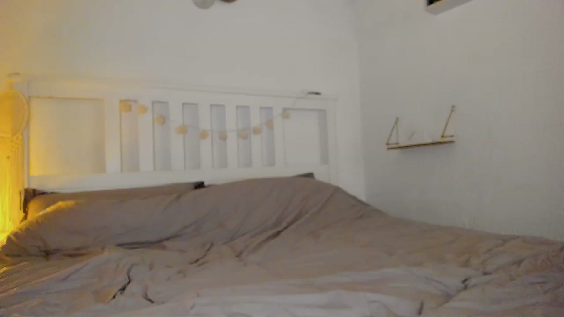 Gallery image thumbnail from Aliannaa's myfreecams stream on, 03/28/2023, 14:32 image 11 of 20