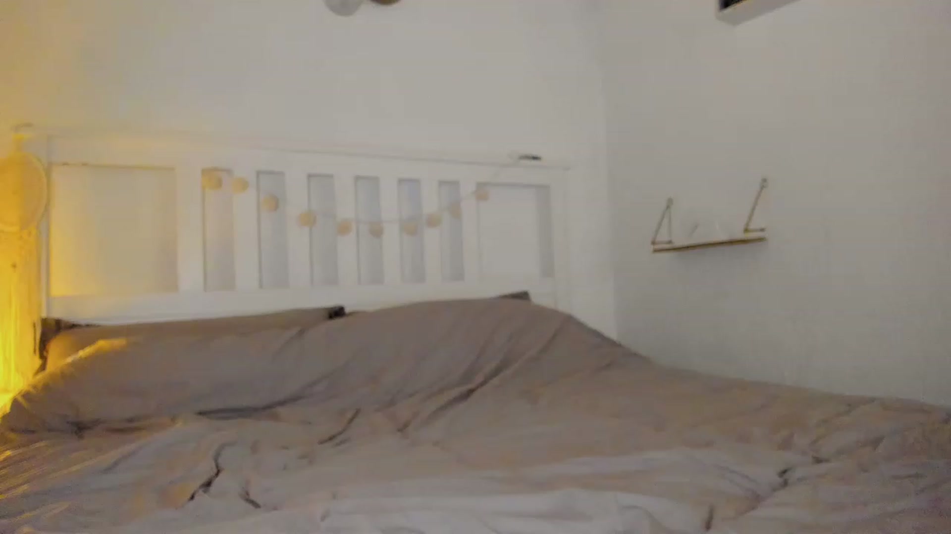 Gallery image thumbnail from Aliannaa's myfreecams stream on, 03/28/2023, 14:32 image 18 of 20