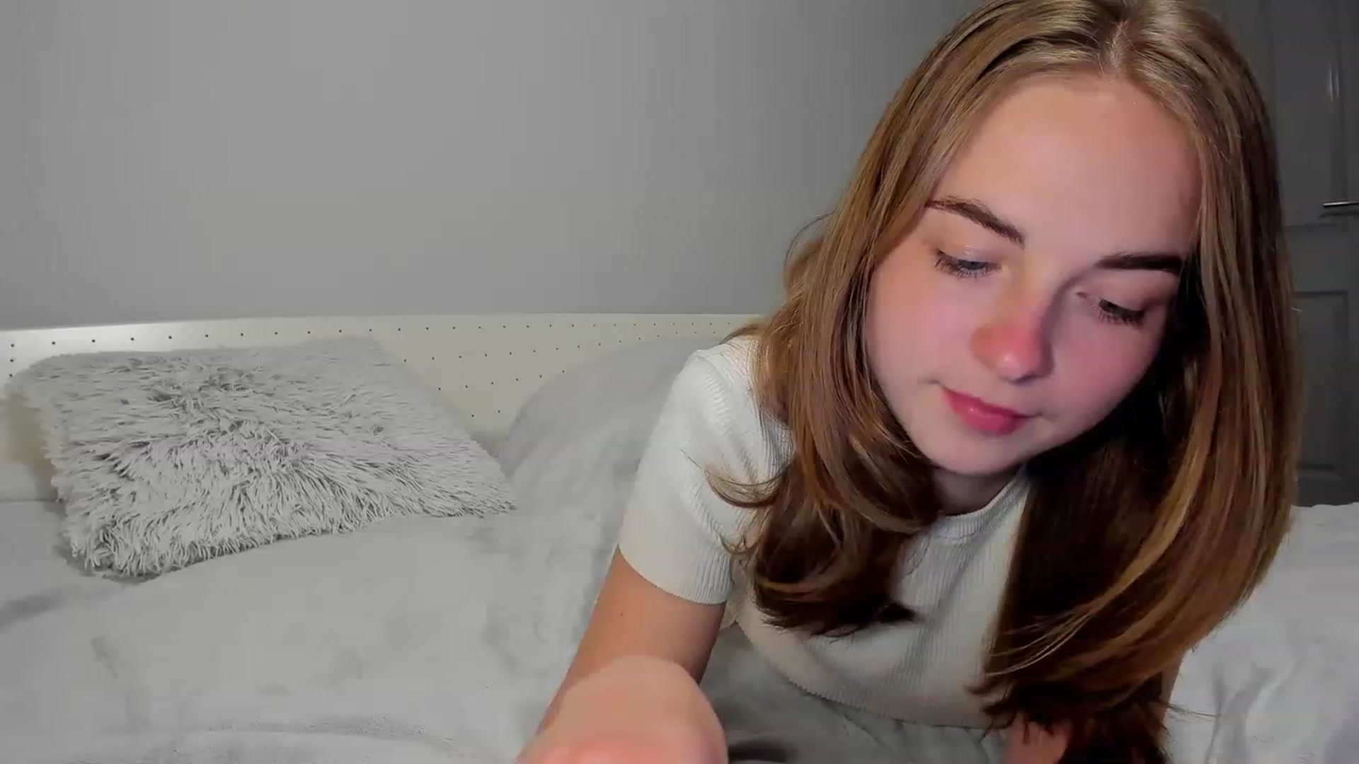 Gallery image thumbnail from Aliannaa's myfreecams stream on, 04/15/2023, 16:42 image 10 of 20