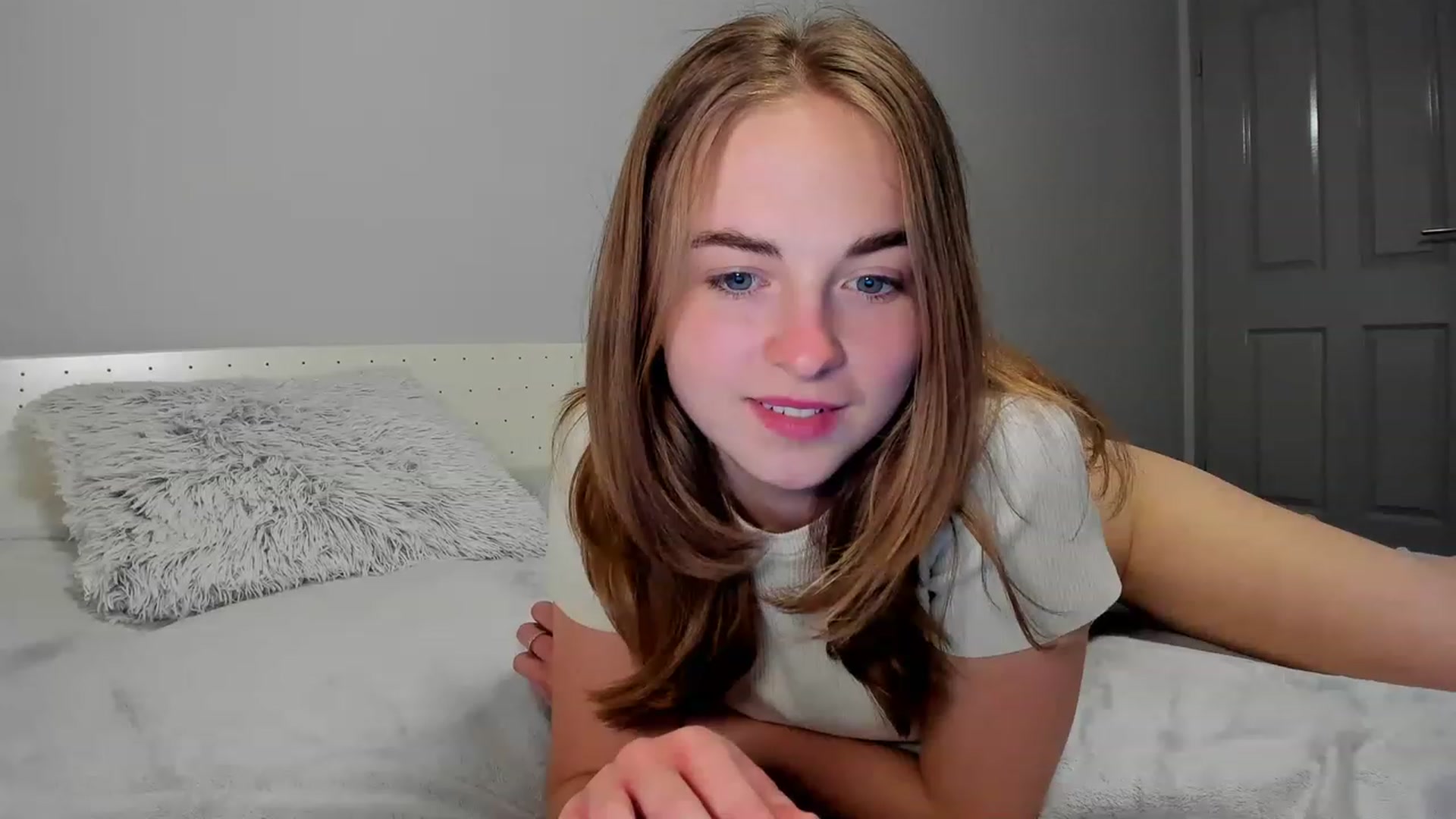 Gallery image thumbnail from Aliannaa's myfreecams stream on, 04/15/2023, 16:42 image 12 of 20