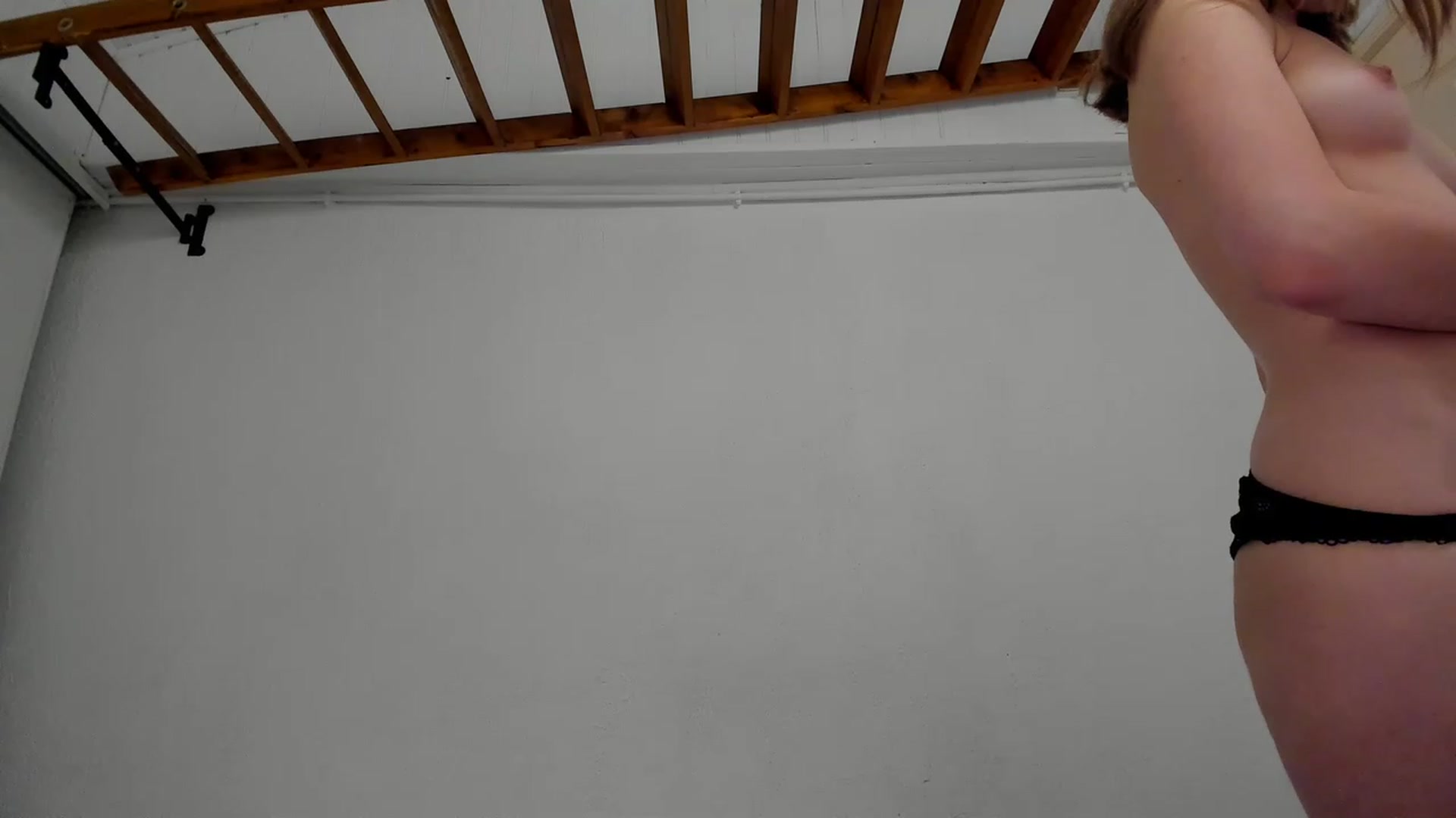 Gallery image thumbnail from Aliannaa's myfreecams stream on, 04/21/2023, 17:24 image 18 of 20