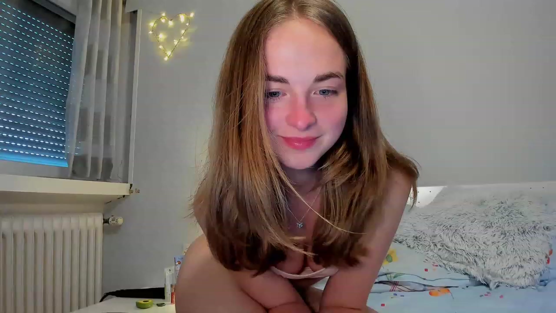 Gallery image thumbnail from Aliannaa's myfreecams stream on, 05/10/2023, 16:07 image 11 of 20