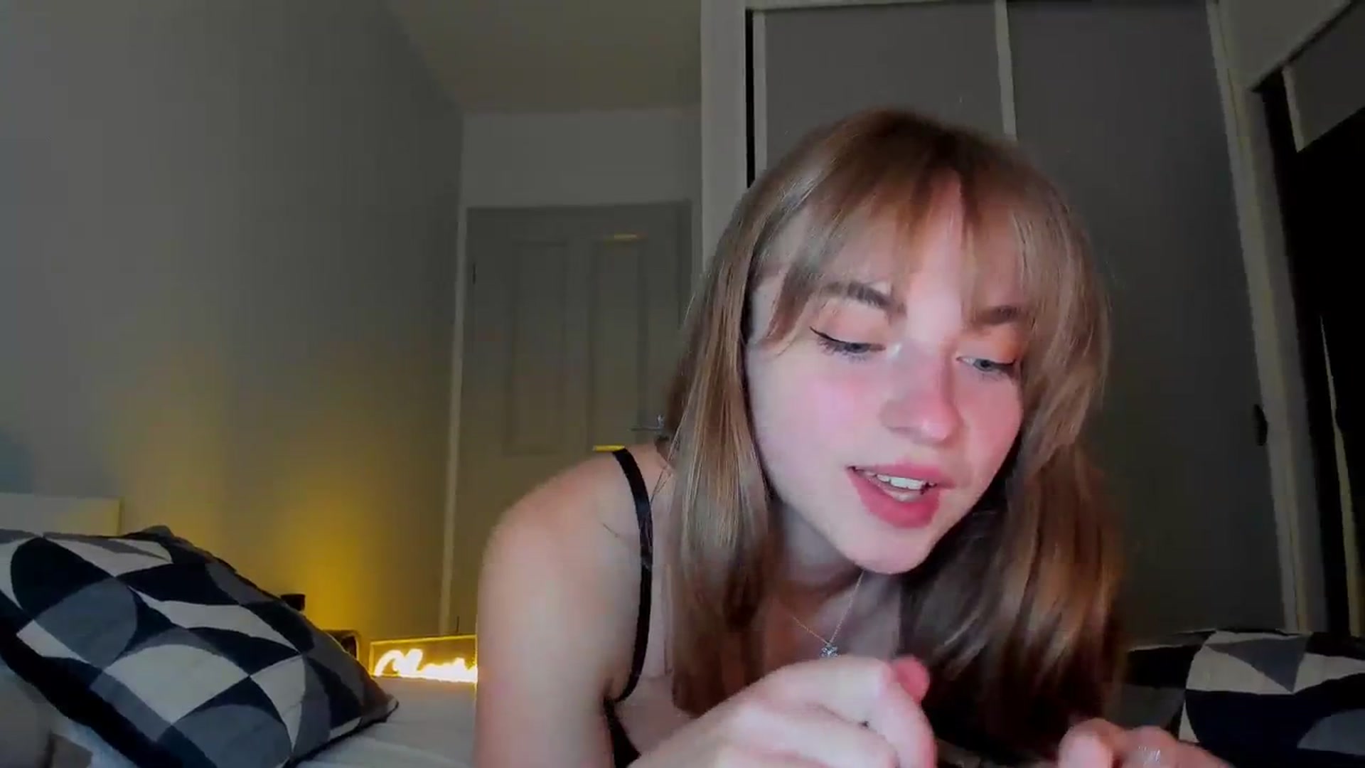 Gallery image thumbnail from Aliannaa's myfreecams stream on, 07/23/2023, 16:27 image 3 of 20
