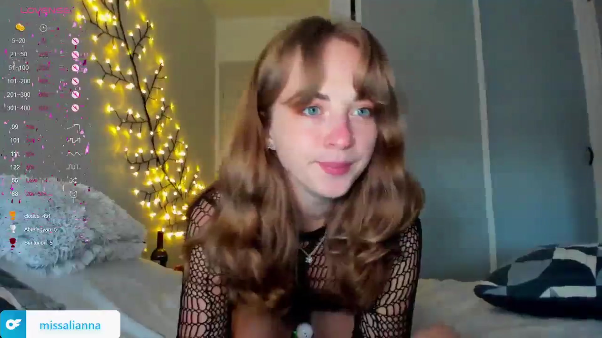 Gallery image thumbnail from Aliannaa's myfreecams stream on, 10/05/2023, 17:40 image 4 of 20