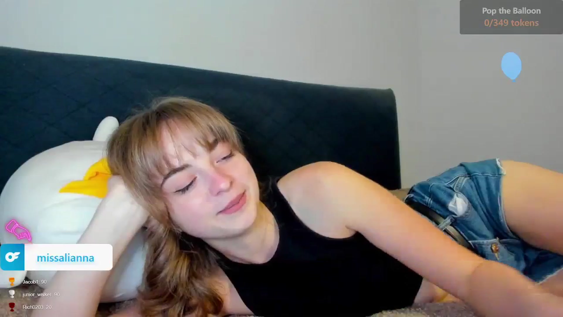 Gallery image thumbnail from Aliannaa's myfreecams stream on, 11/04/2023, 15:28 image 9 of 20