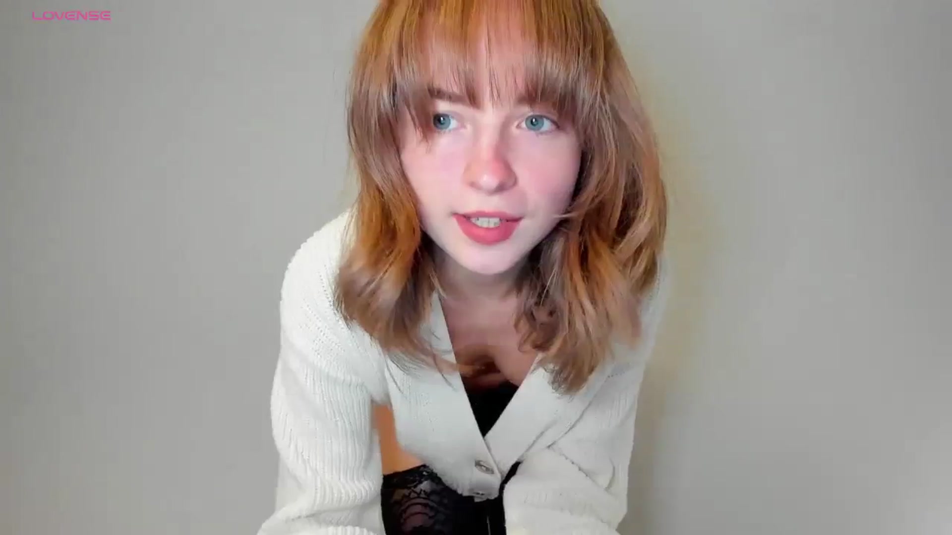 Gallery image thumbnail from Aliannaa's myfreecams stream on, 11/10/2023, 19:05 image 3 of 20
