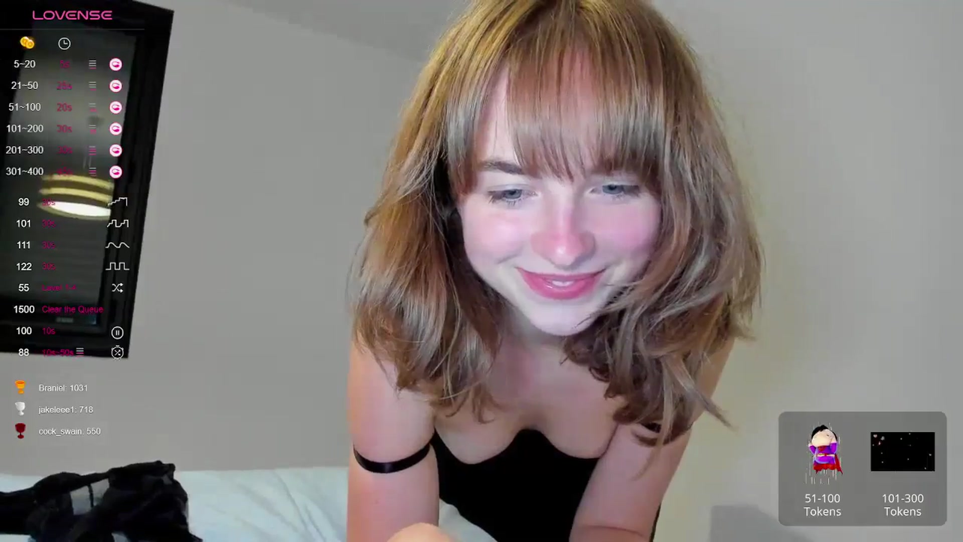 Gallery image thumbnail from Aliannaa's myfreecams stream on, 11/10/2023, 23:45 image 9 of 20