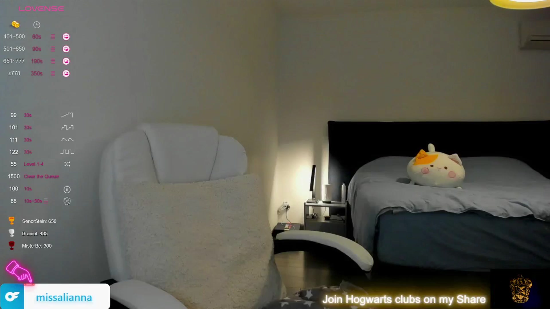Gallery image thumbnail from Aliannaa's myfreecams stream on, 11/15/2023, 19:00 image 15 of 20