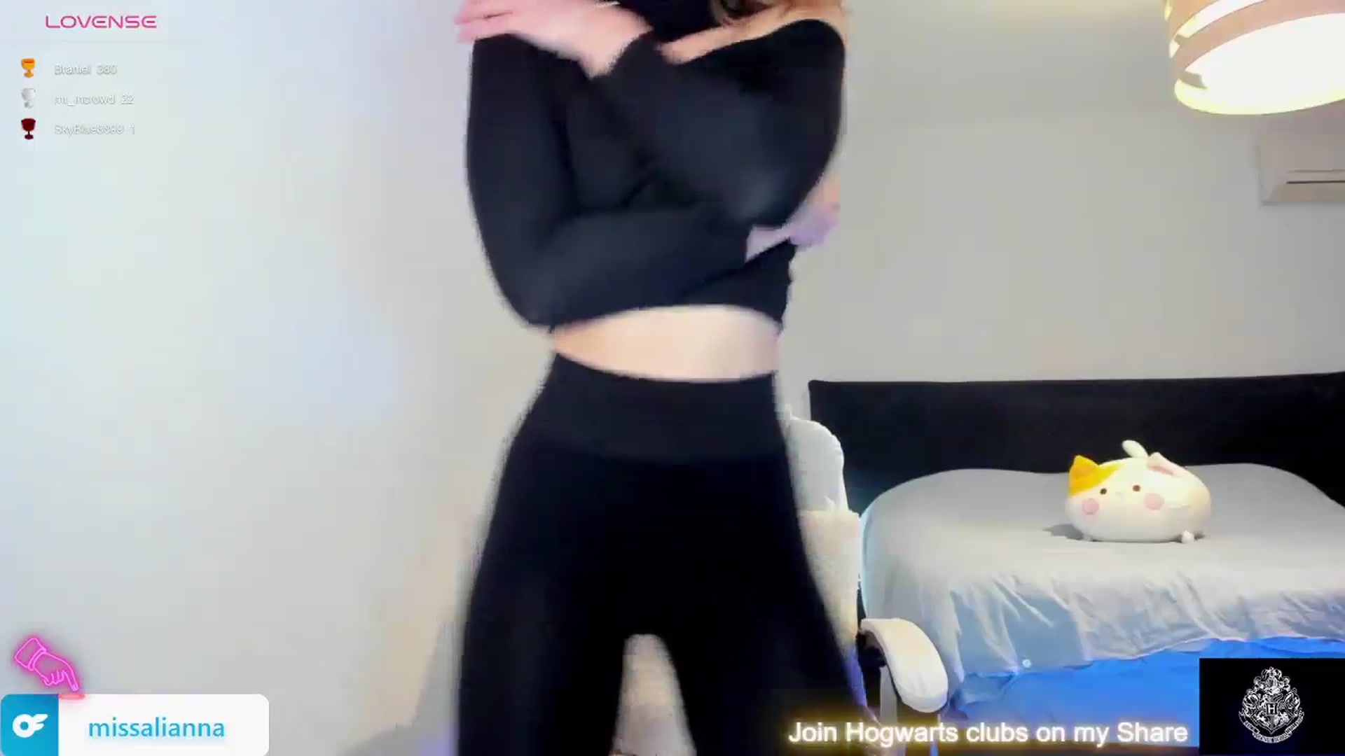 Gallery image thumbnail from Aliannaa's myfreecams stream on, 11/17/2023, 17:26 image 4 of 20