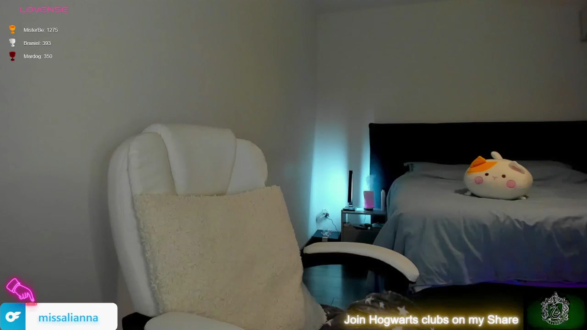 Gallery image thumbnail from Aliannaa's myfreecams stream on, 11/19/2023, 20:42 image 14 of 20