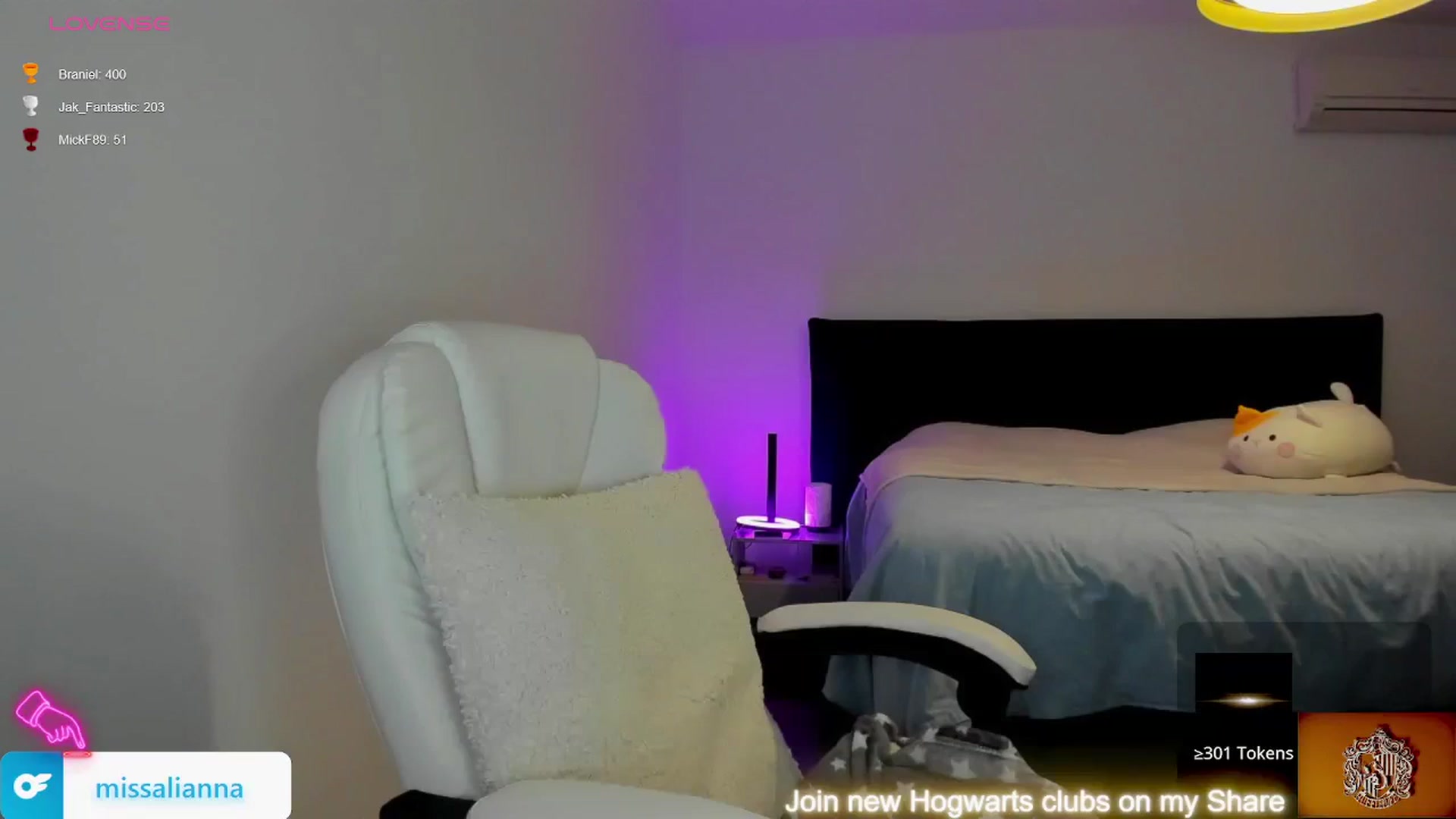 Gallery image thumbnail from Aliannaa's myfreecams stream on, 11/25/2023, 19:04 image 12 of 20