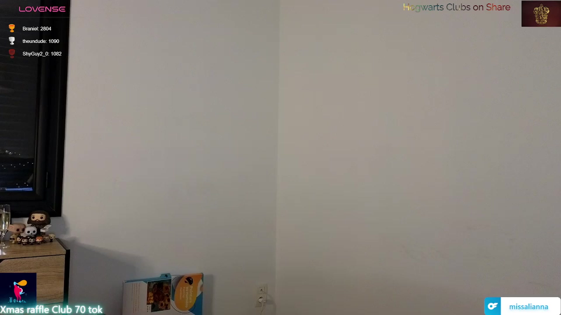 Gallery image thumbnail from Aliannaa's myfreecams stream on, 12/13/2023, 21:36 image 10 of 20