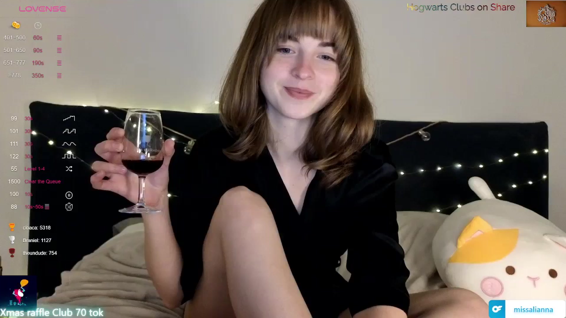 Gallery image thumbnail from Aliannaa's myfreecams stream on, 12/15/2023, 21:07 image 17 of 20