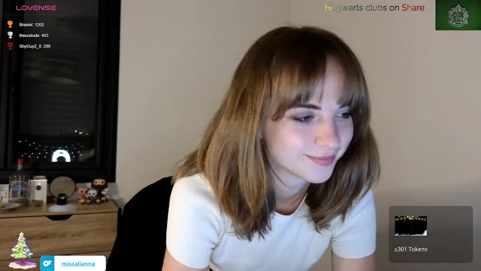 Gallery image thumbnail from Aliannaa's myfreecams stream on, 12/18/2023, 18:49 image 16 of 20