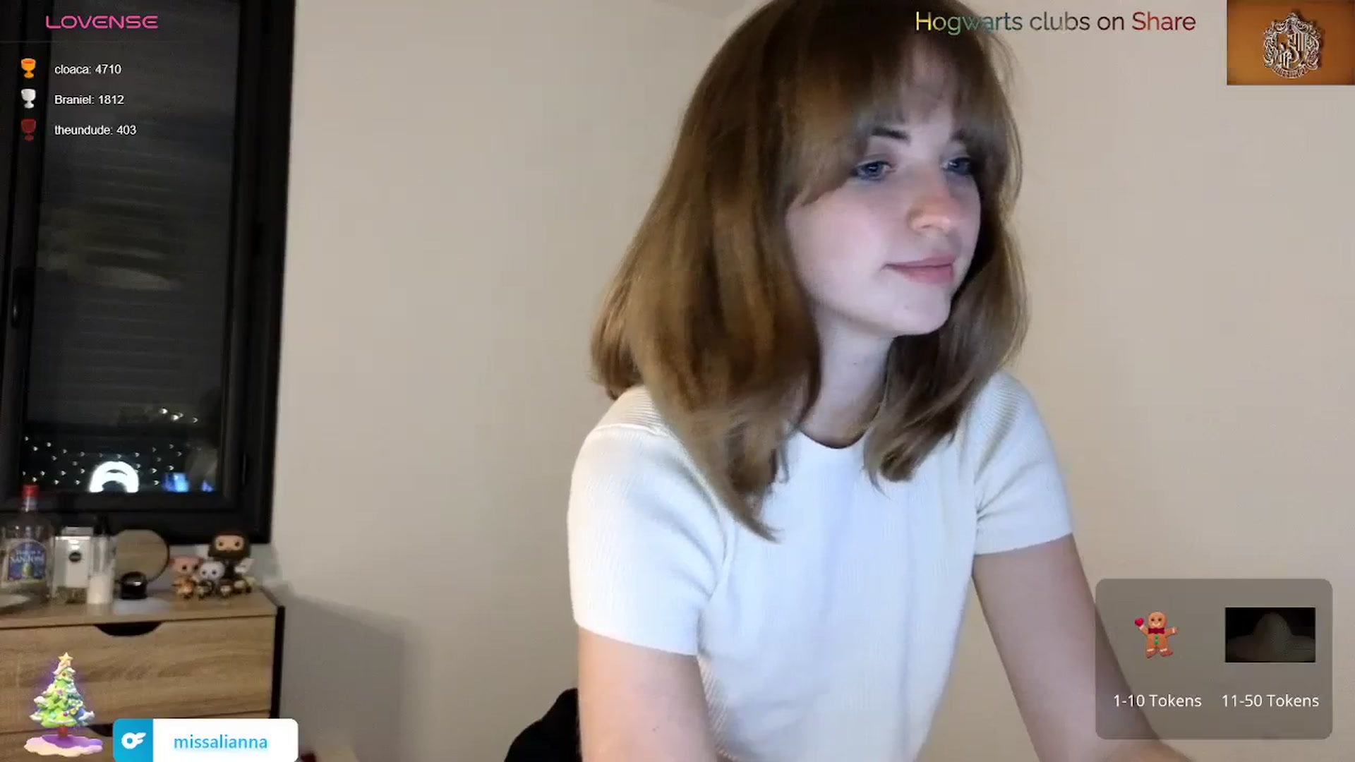 Gallery image thumbnail from Aliannaa's myfreecams stream on, 12/18/2023, 19:54 image 14 of 20