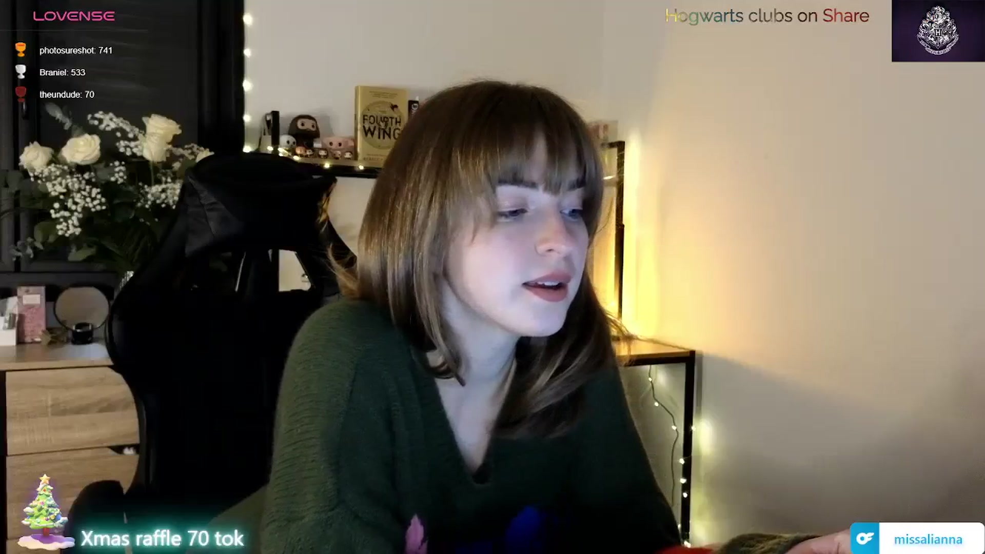 Gallery image thumbnail from Aliannaa's myfreecams stream on, 12/22/2023, 19:10 image 3 of 20