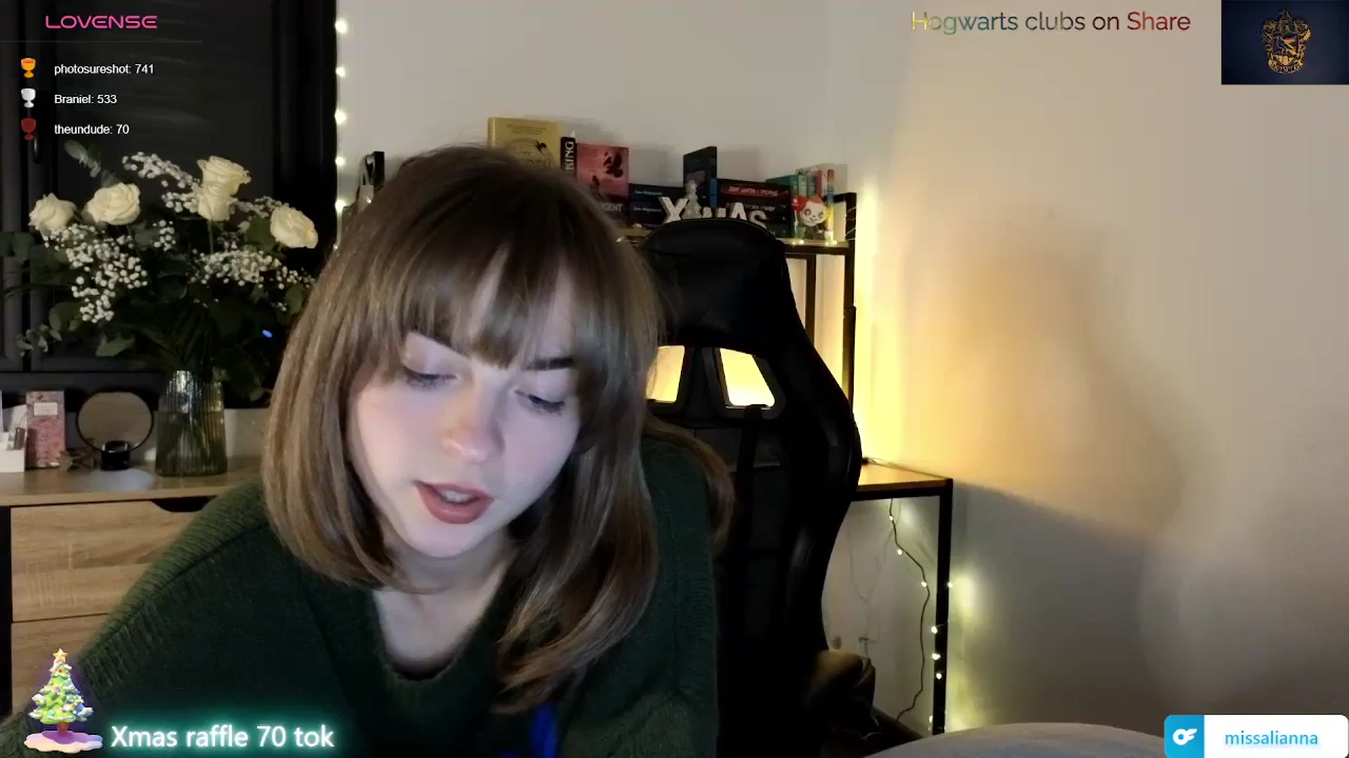 Gallery image thumbnail from Aliannaa's myfreecams stream on, 12/22/2023, 19:10 image 1 of 20