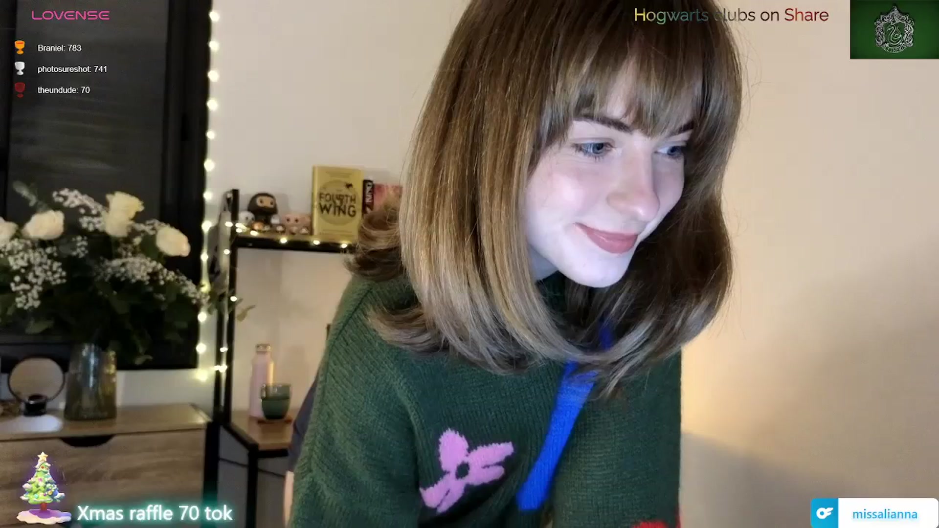Gallery image thumbnail from Aliannaa's myfreecams stream on, 12/22/2023, 19:10 image 15 of 20