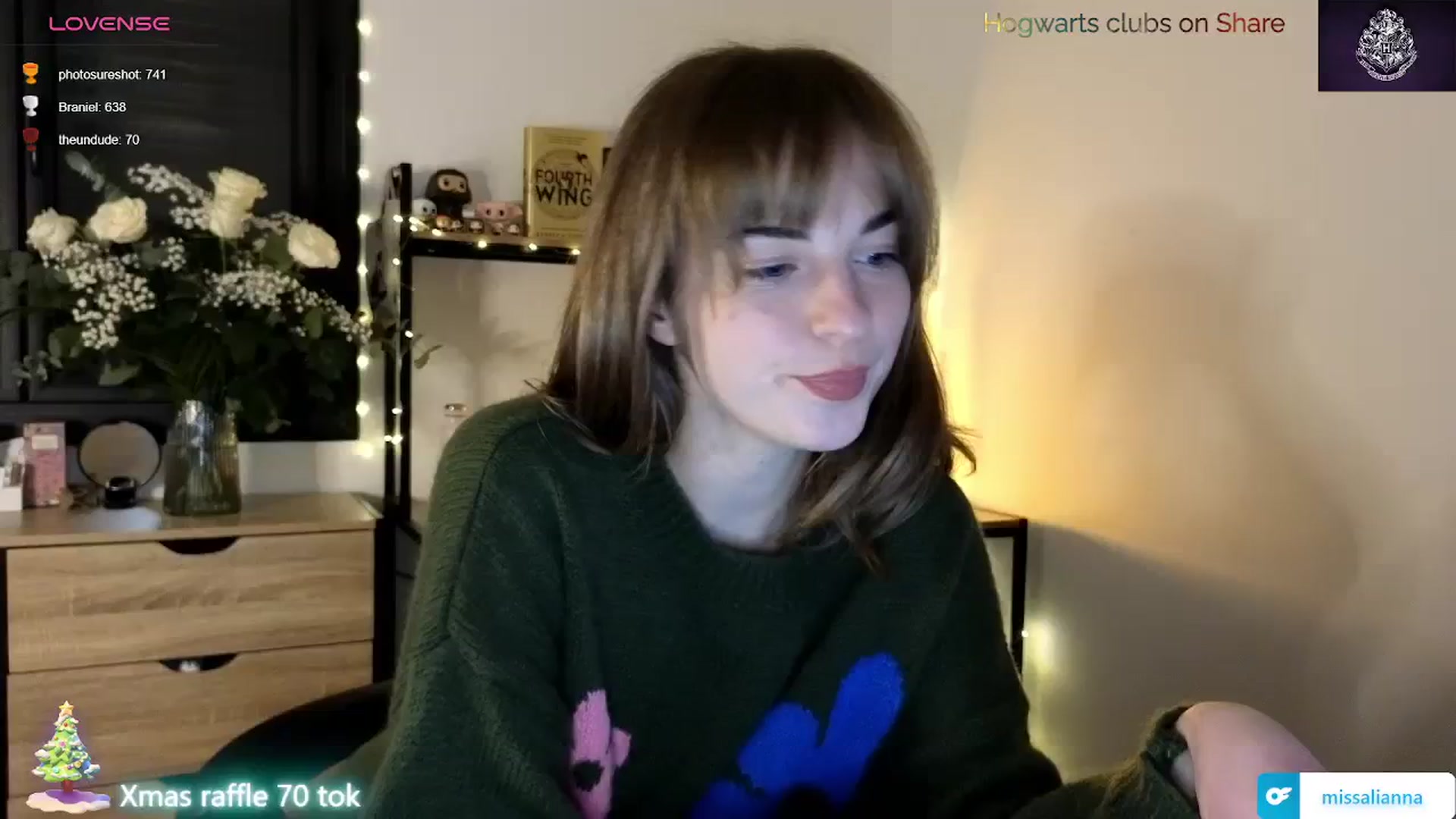 Gallery image thumbnail from Aliannaa's myfreecams stream on, 12/22/2023, 19:10 image 7 of 20