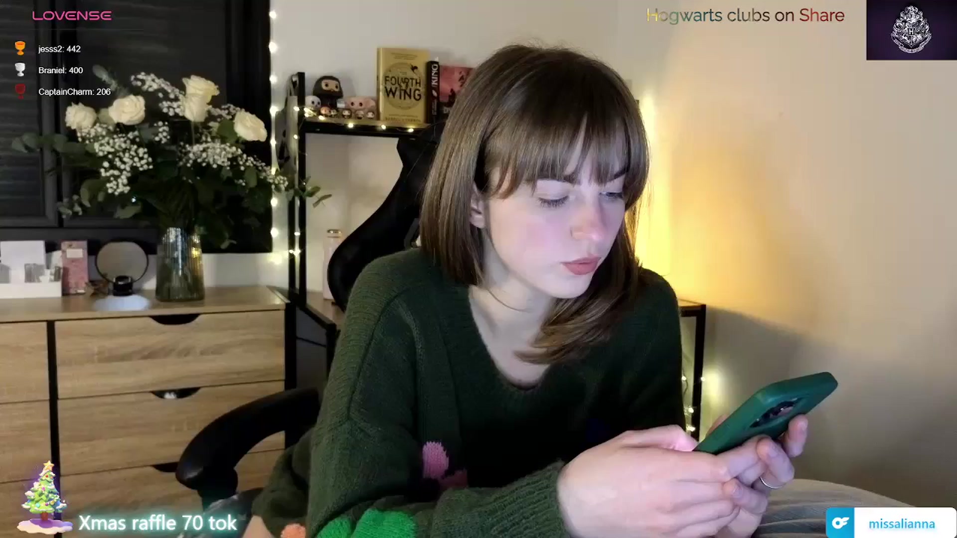 Gallery image thumbnail from Aliannaa's myfreecams stream on, 12/22/2023, 20:16 image 19 of 20