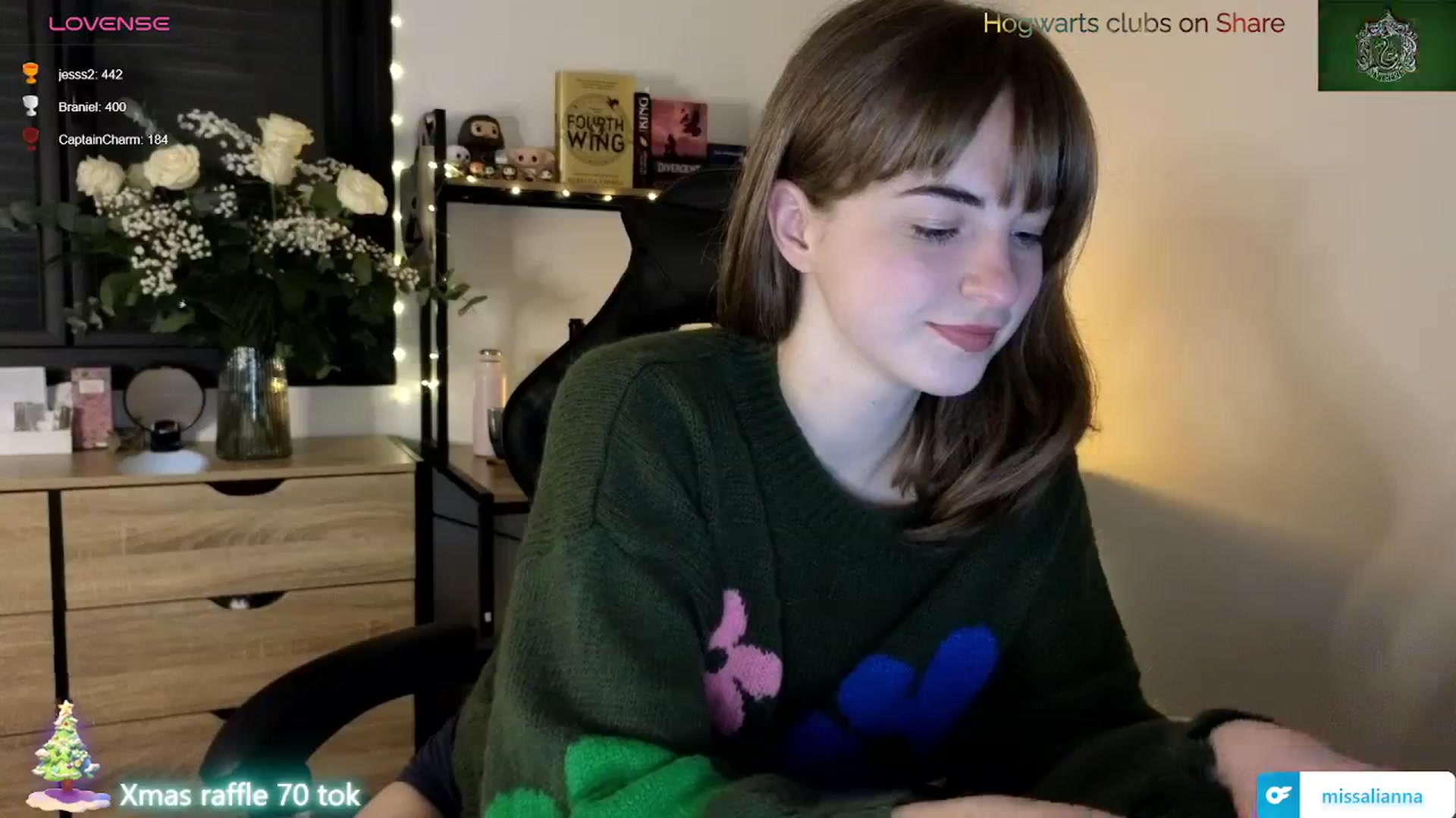 Gallery image thumbnail from Aliannaa's myfreecams stream on, 12/22/2023, 20:16 image 11 of 20