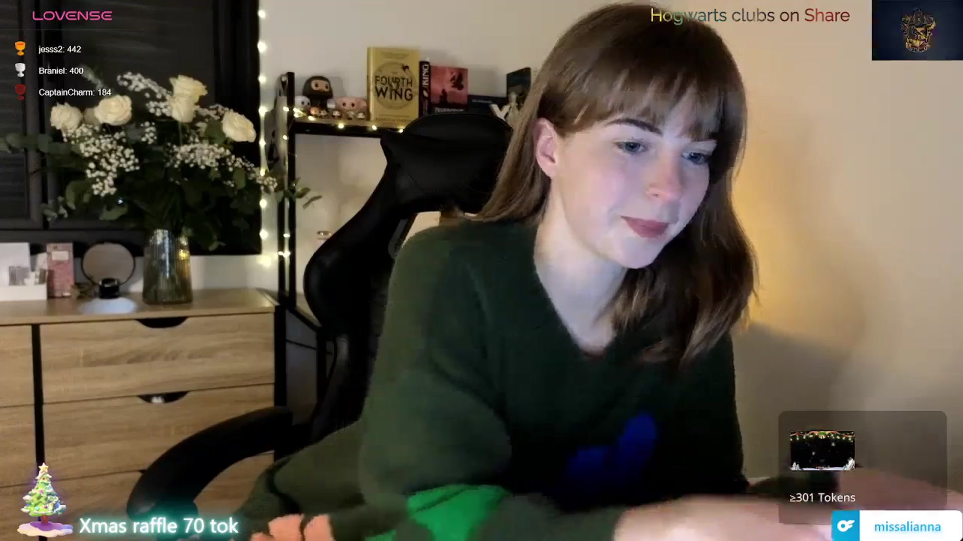 Gallery image thumbnail from Aliannaa's myfreecams stream on, 12/22/2023, 20:16 image 10 of 20