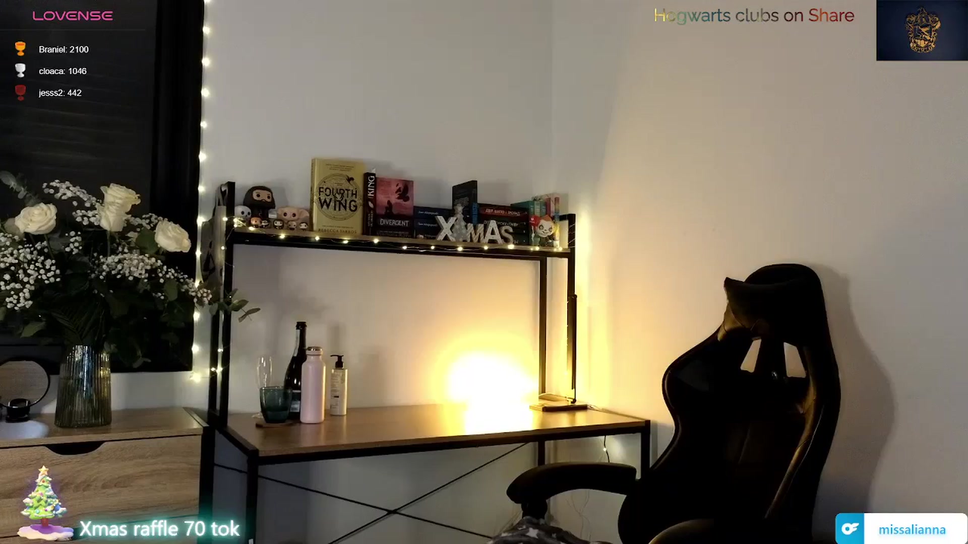 Gallery image thumbnail from Aliannaa's myfreecams stream on, 12/22/2023, 22:57 image 19 of 20